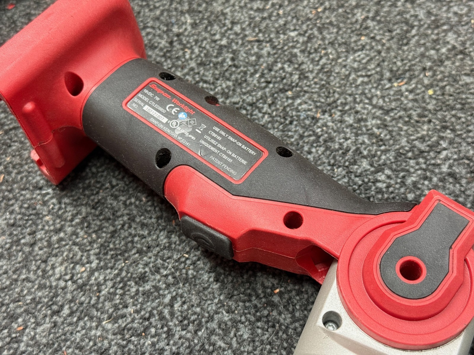 Snap on 11″ long 18V LED Work light Flash light TOOL ONLY 18 Volt CTLED8850