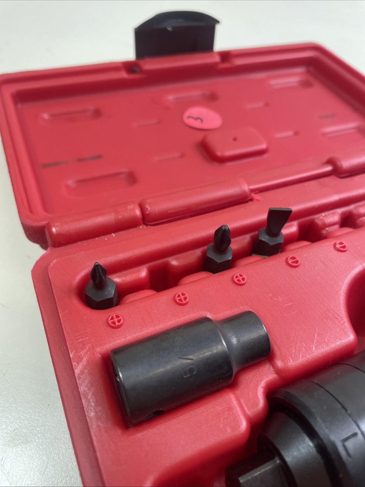 Mac Tools SID13BA 3/8″ Drive Impact Driver Kit * Missing Some Bits & 1/4” Socket