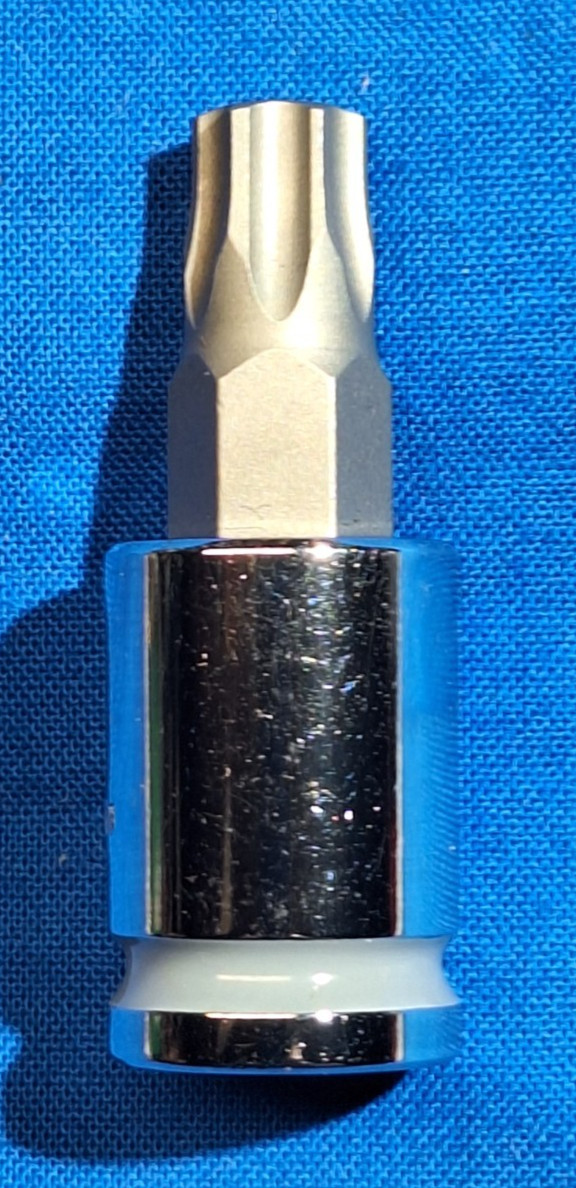 Matco Tools 3/8″ drive T50 torx bit socket B50TXOGB