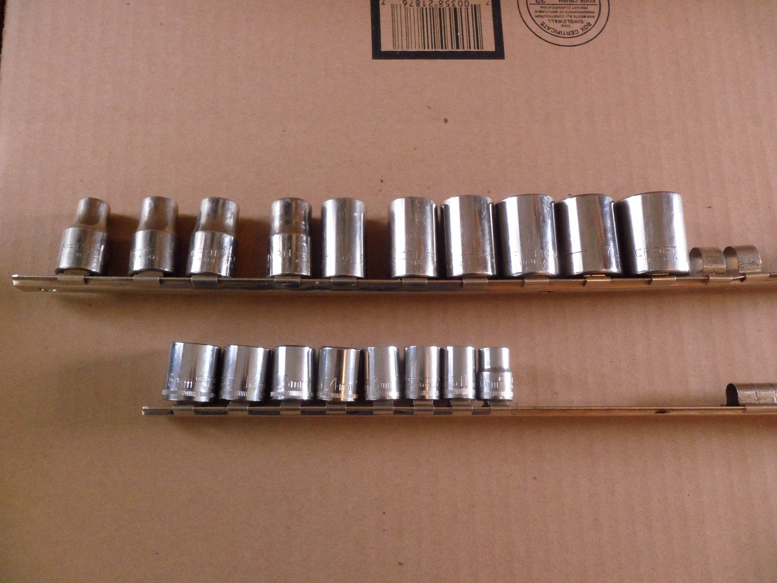 CRAFTSMAN 1/2 DR SAE and 3/8 DR METRIC SOCKETS 18 pcs