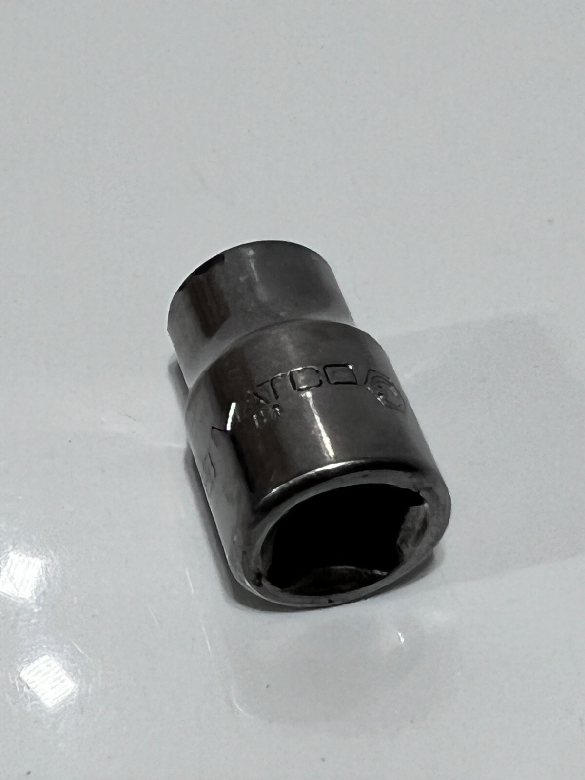 Matco Tools USA B122 SAE 3/8″ Shallow Chrome Socket – 3/8 Drive – 12 Point