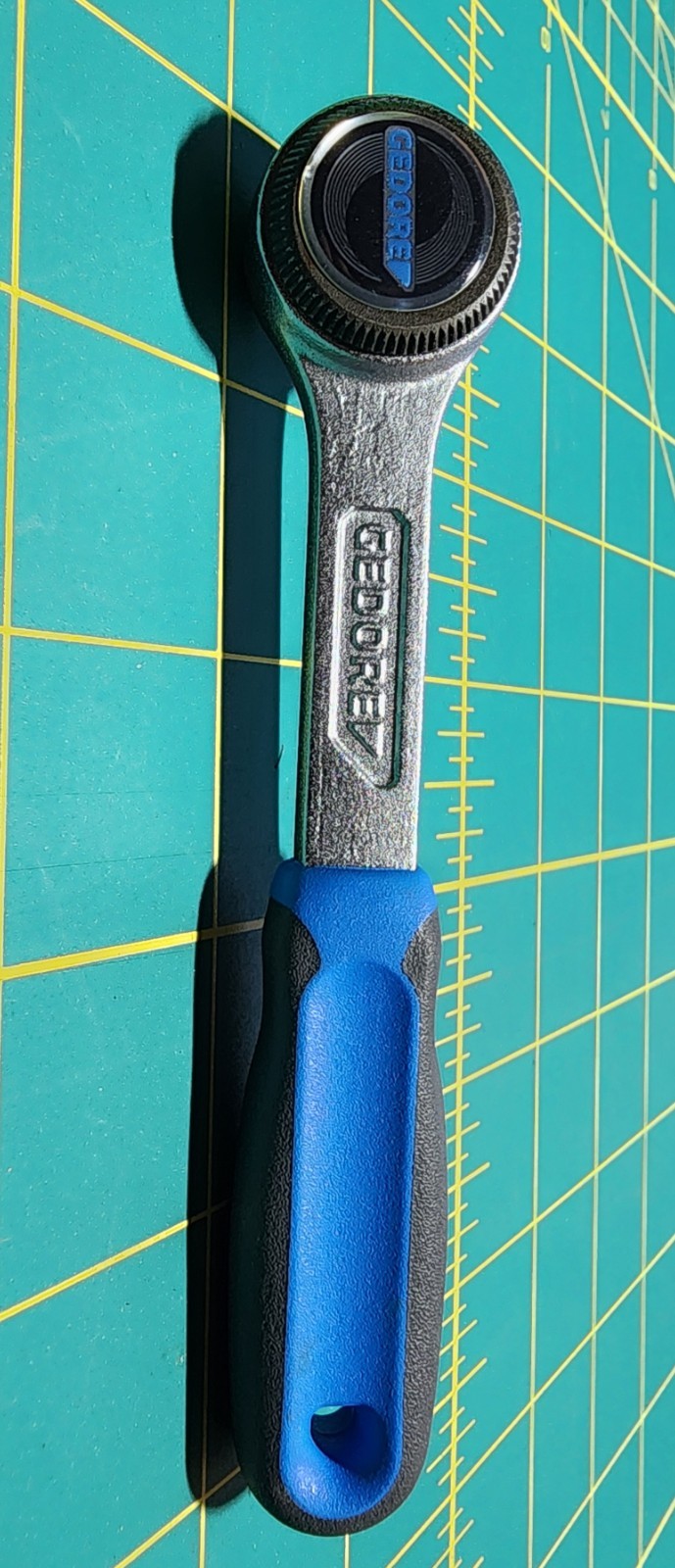 GEDORE 2093U-3 – 1/4″ DRIVE COMFORT GRIP 5″ ROUND HEAD RATCHET – MADE IN GERMANY