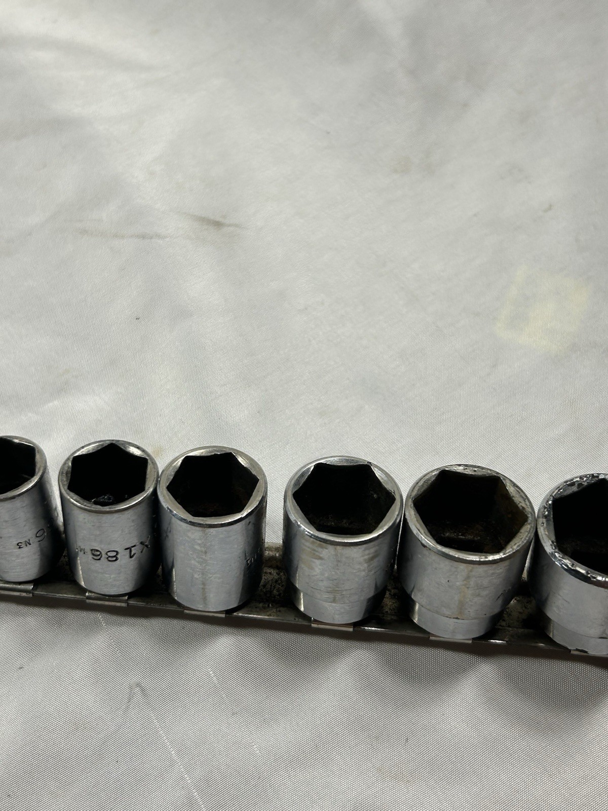 Mac Tools 12pc 3/8 Drive SAE Shallow Socket Set 1/4” To 15/16″ X 6Pt Dr