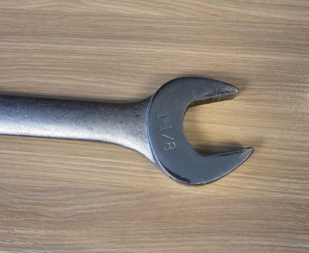 Craftsman V 44707 1-1/8 in SAE Combination Wrench 12 Pt Forged USA Vintage 15″