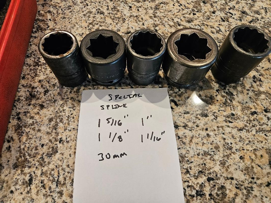 Snap On 3/4 Drive, Sockets, Ratchets, T Bars, & Extensions READ BELOW. 65 Pieces