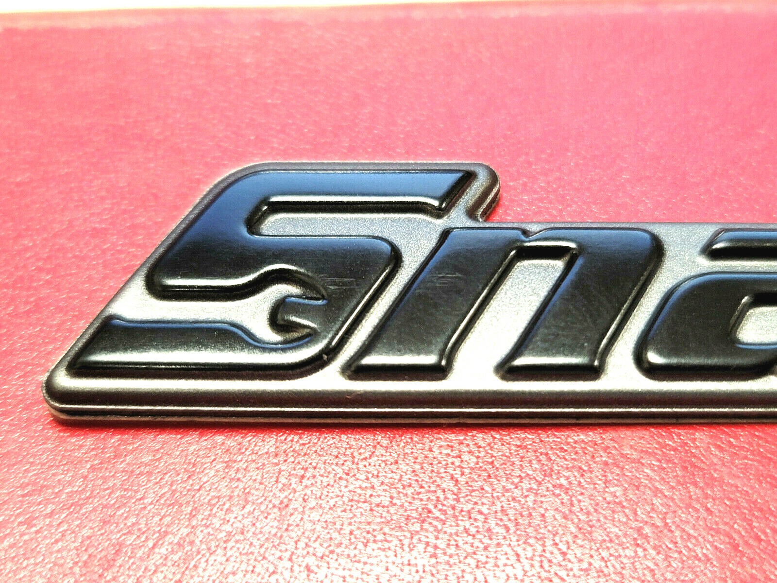 NEW SNAP-ON ™ ORIGINAL LOGO SHORT BOX CART 3D ROLL CAB BLACK BADGE EMBLEM DECAL