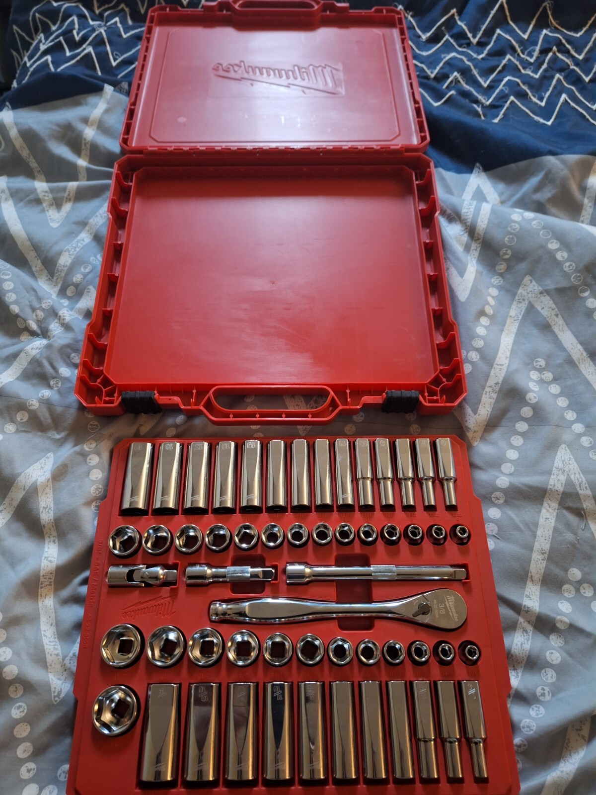 Milwaukee 56 piece socket set, 3/8 Drive Set EUC