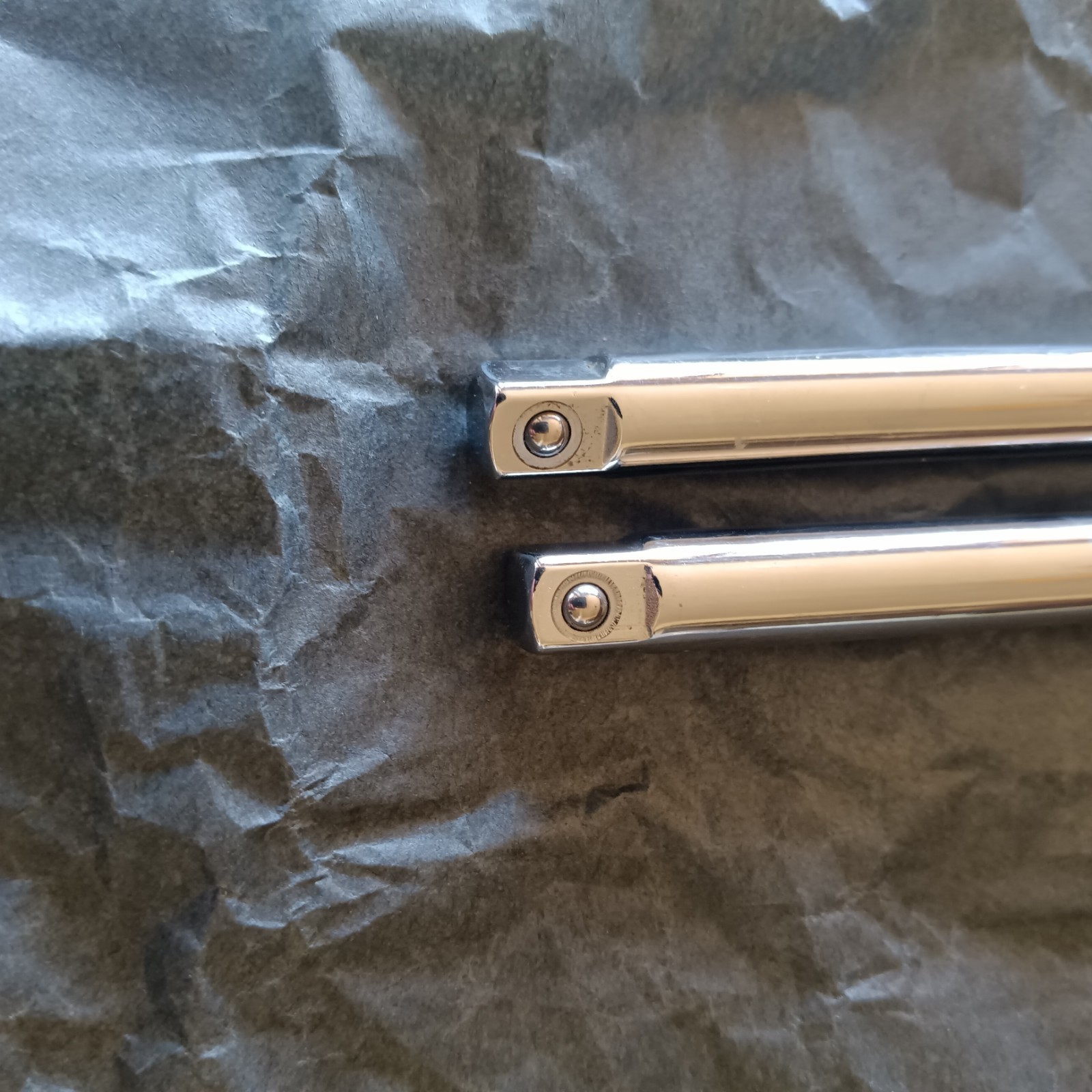 2 Snap-on 1/4″ Extensions TMXK (140 & 100) 14″ and 10″, knurled, friction ball
