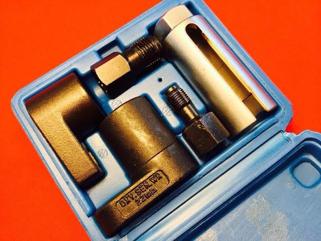 Vacuum Remover/Installer Thread Chaser Hand Tool Kit 5pc Oxygen O2 Sensor lot 2