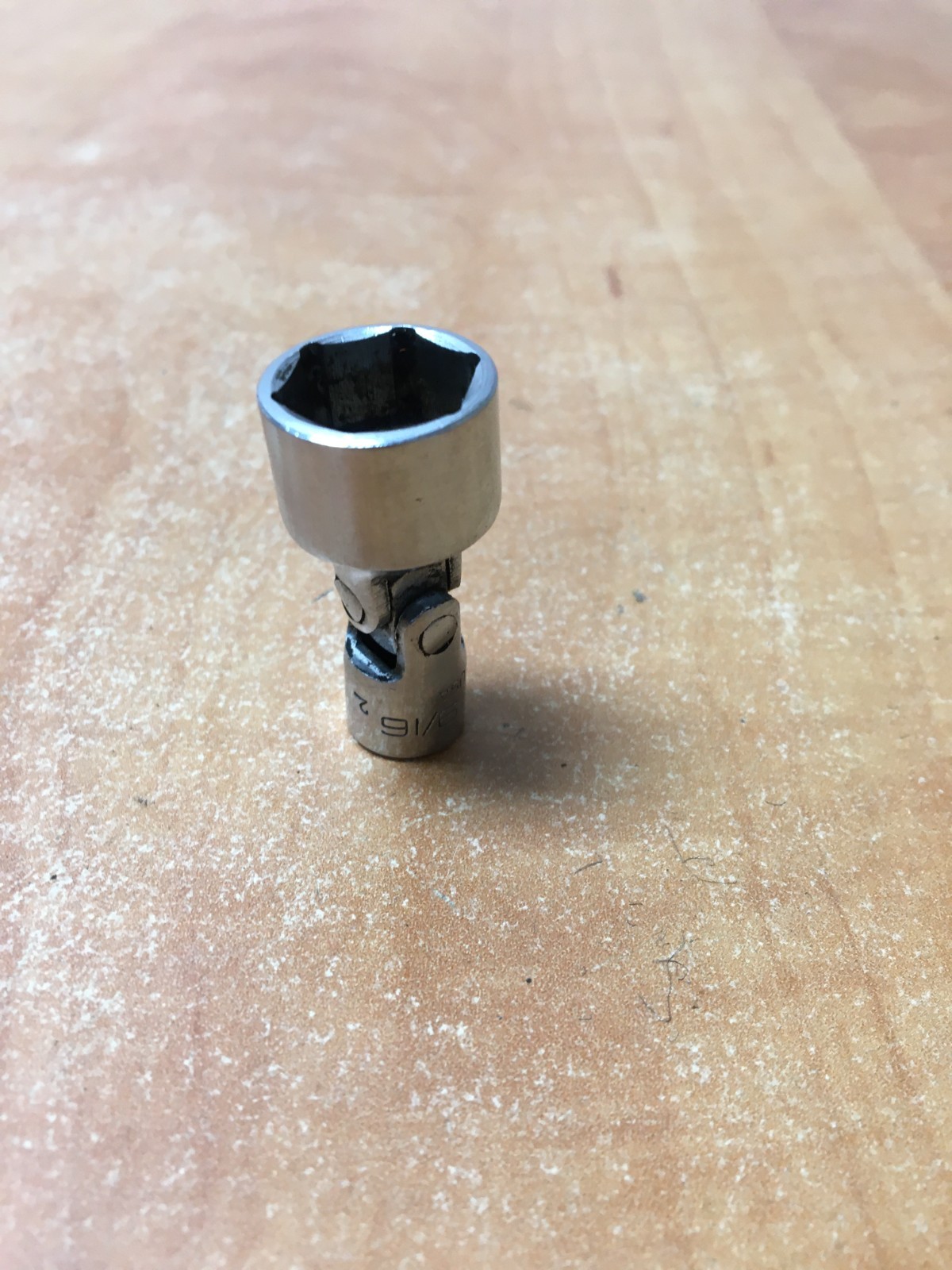 Snap On TMUS181 9/16″ SAE Universal Swivel Universal 6pt Socket 1/4″ Dr USA