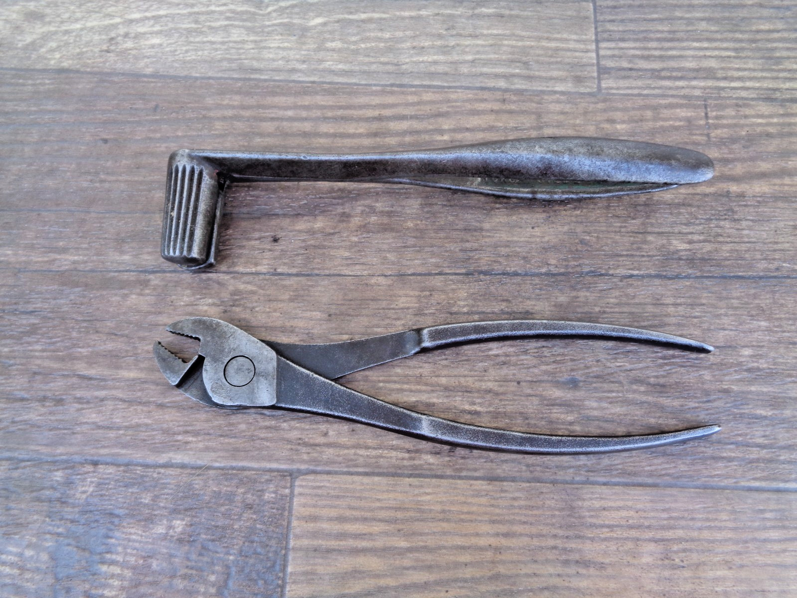 Vintage BLUE BIRD Battery Terminal Pliers – Lot of 2
