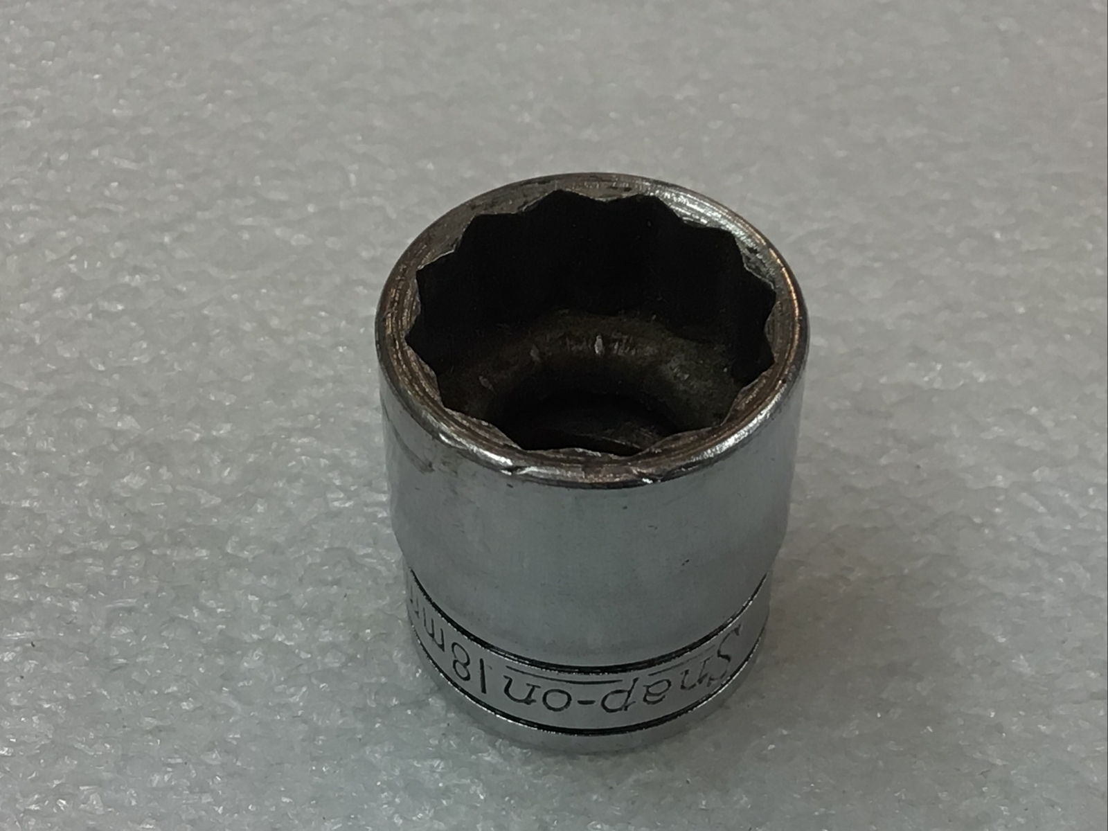 Snap On#F18M – 18mm, Metric, Shallow, Chrome, Socket, 3/8” Dr., 12-Pt. -USA-