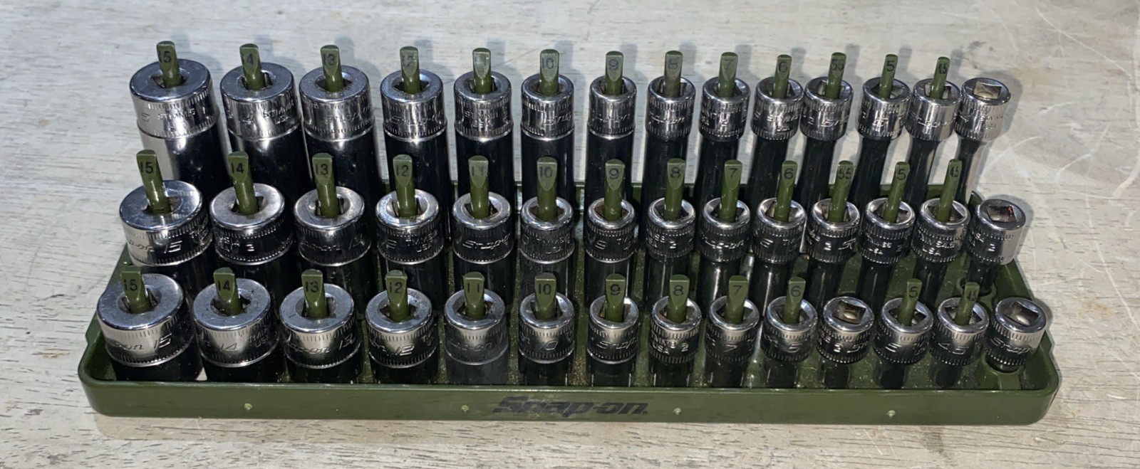 Snap-On (TMM4-STMM15) 42pc 1/4″ Drive 6pt Metric Flank Drive Deep Socket Set