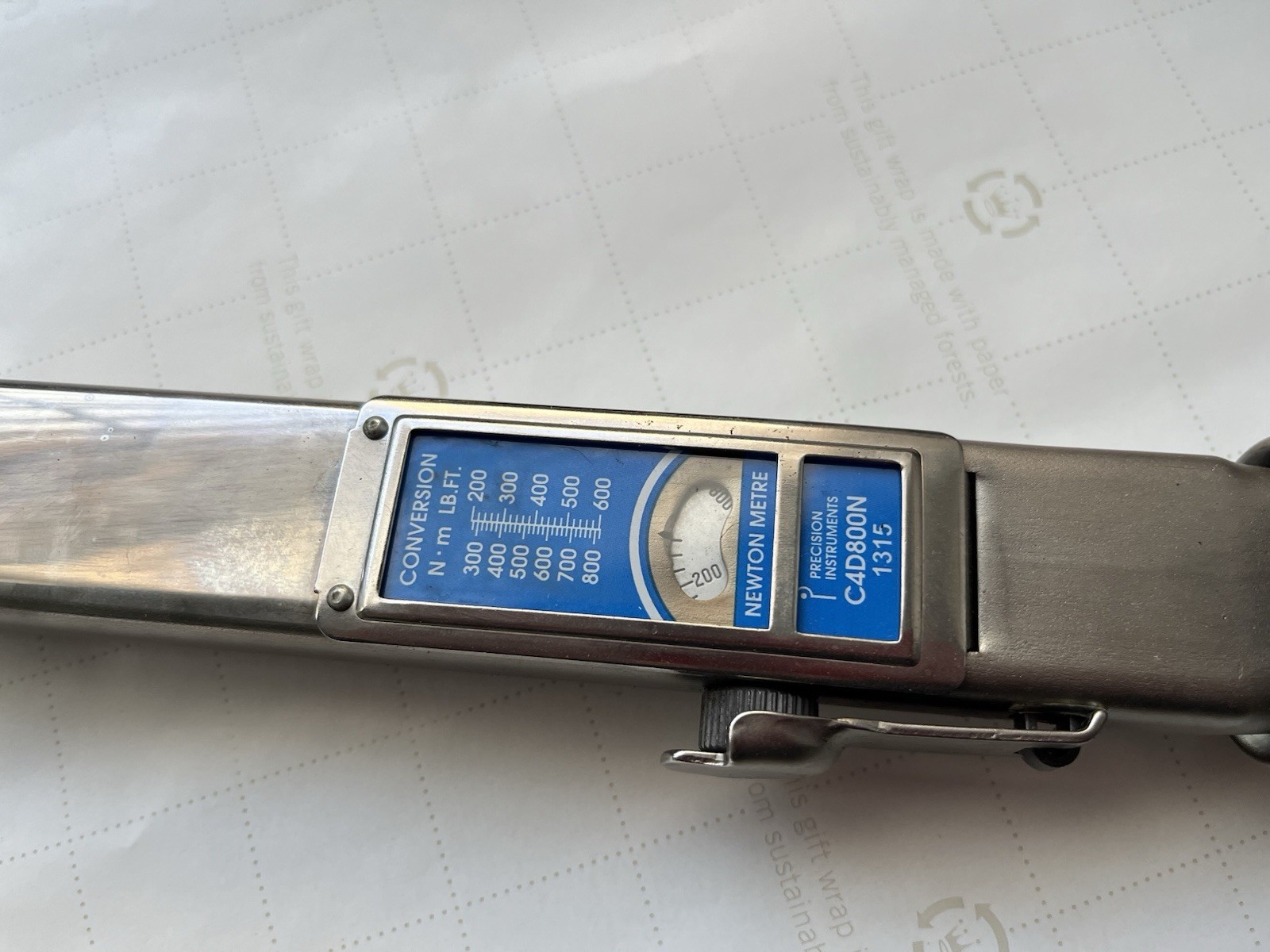 Porsche center lug tool and Click Ratcheting Torque Wrench Adapter