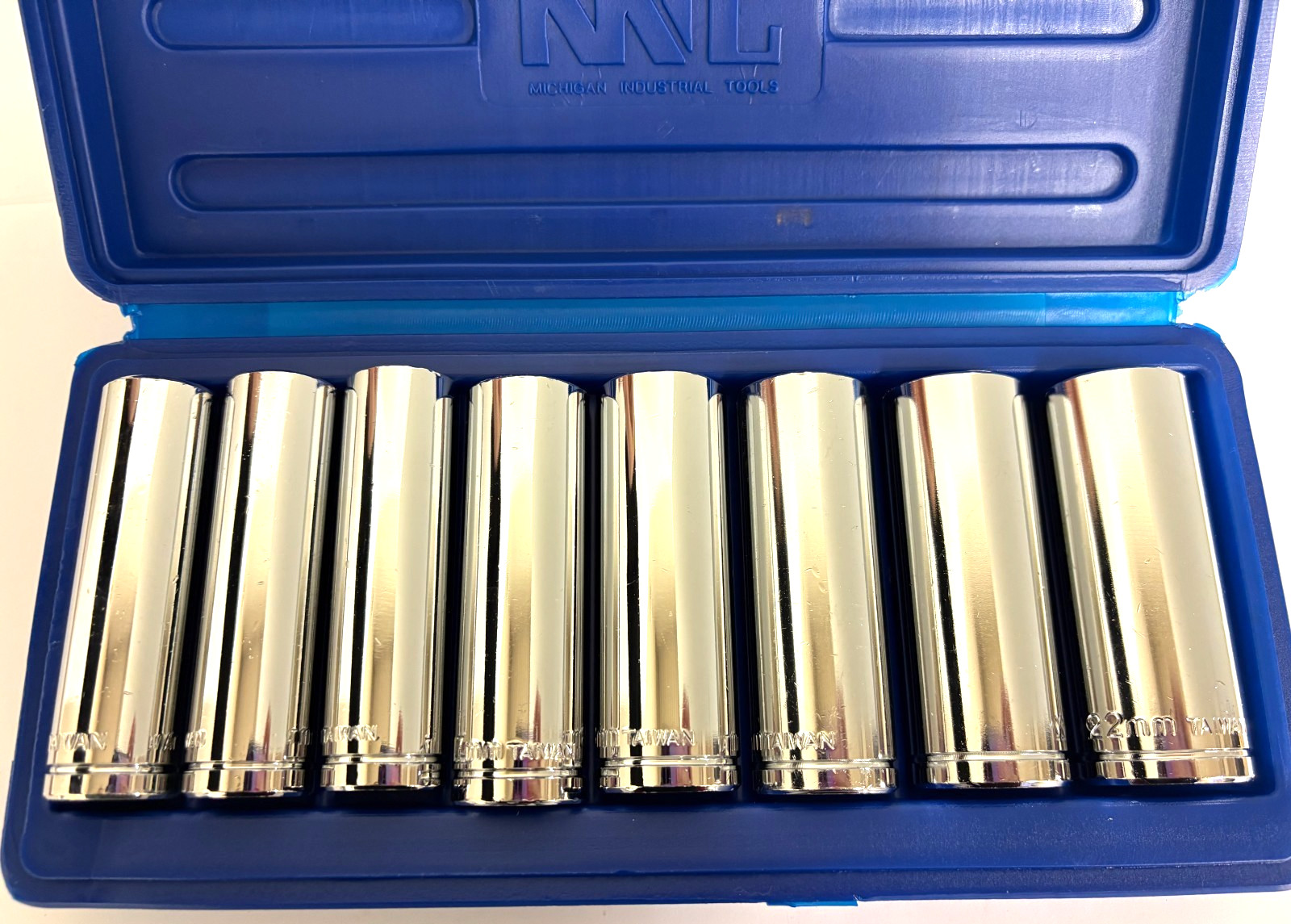 1/2″ DRIVE 6 POINT DEEP METRIC SOCKET SET 13-22MM IN CASE MIT 1250
