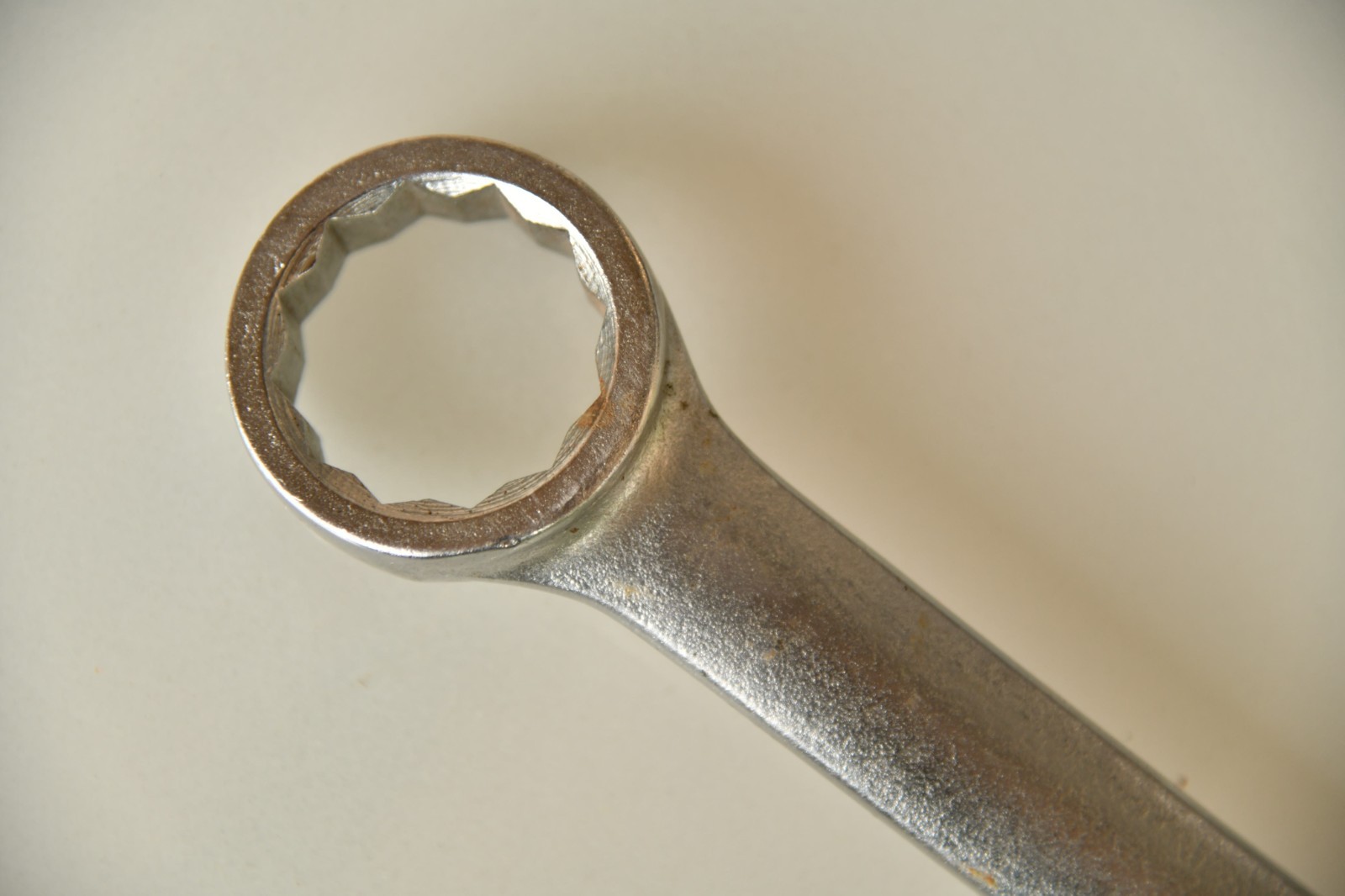 Craftsman USA -V- 44708 Combination Wrench 1- 1/4″ Raised Panel Wrench