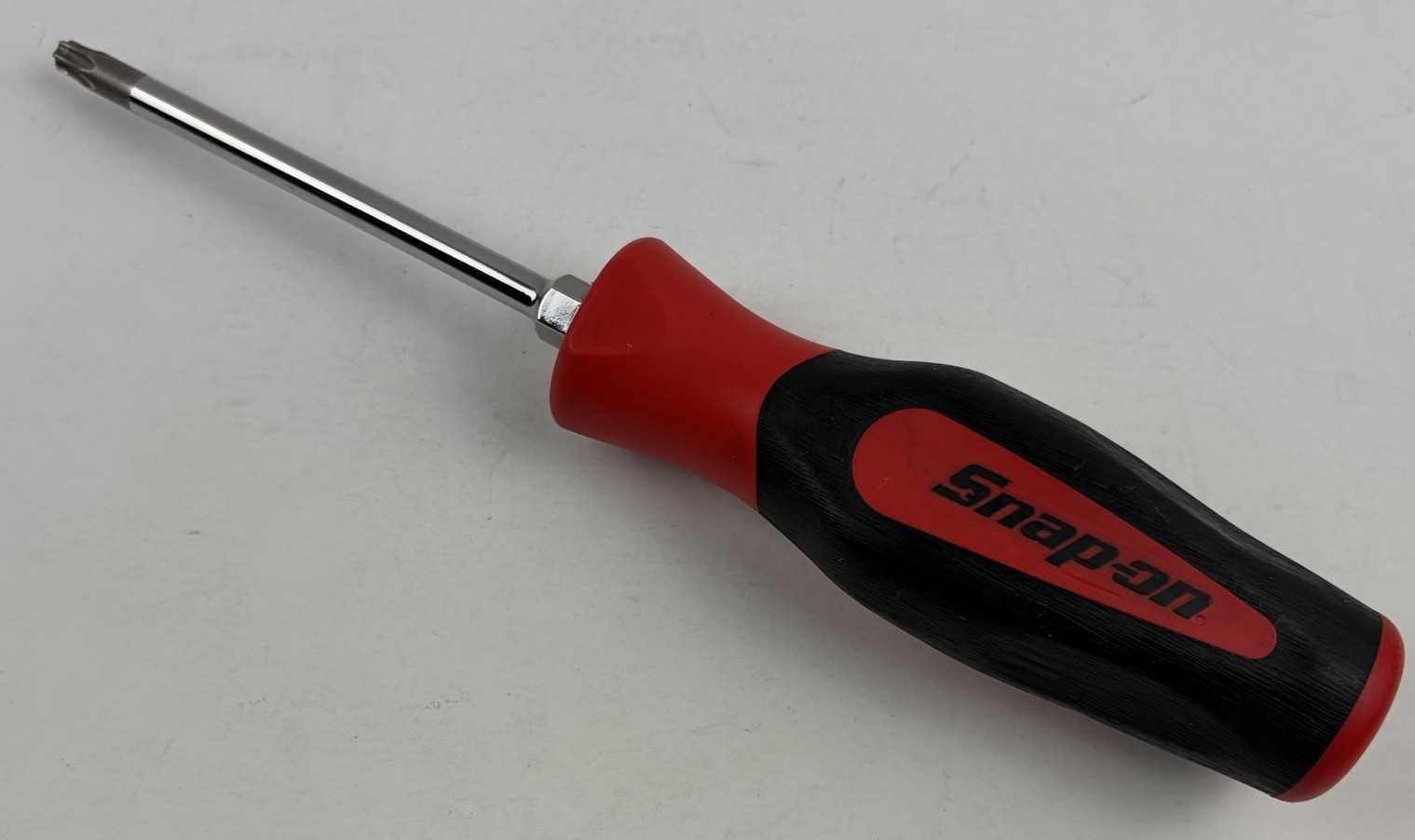 Snap-on T30 Torx Red Instinct Soft Grip 8-7/8″ Long Screwdriver SGDTX430B Red