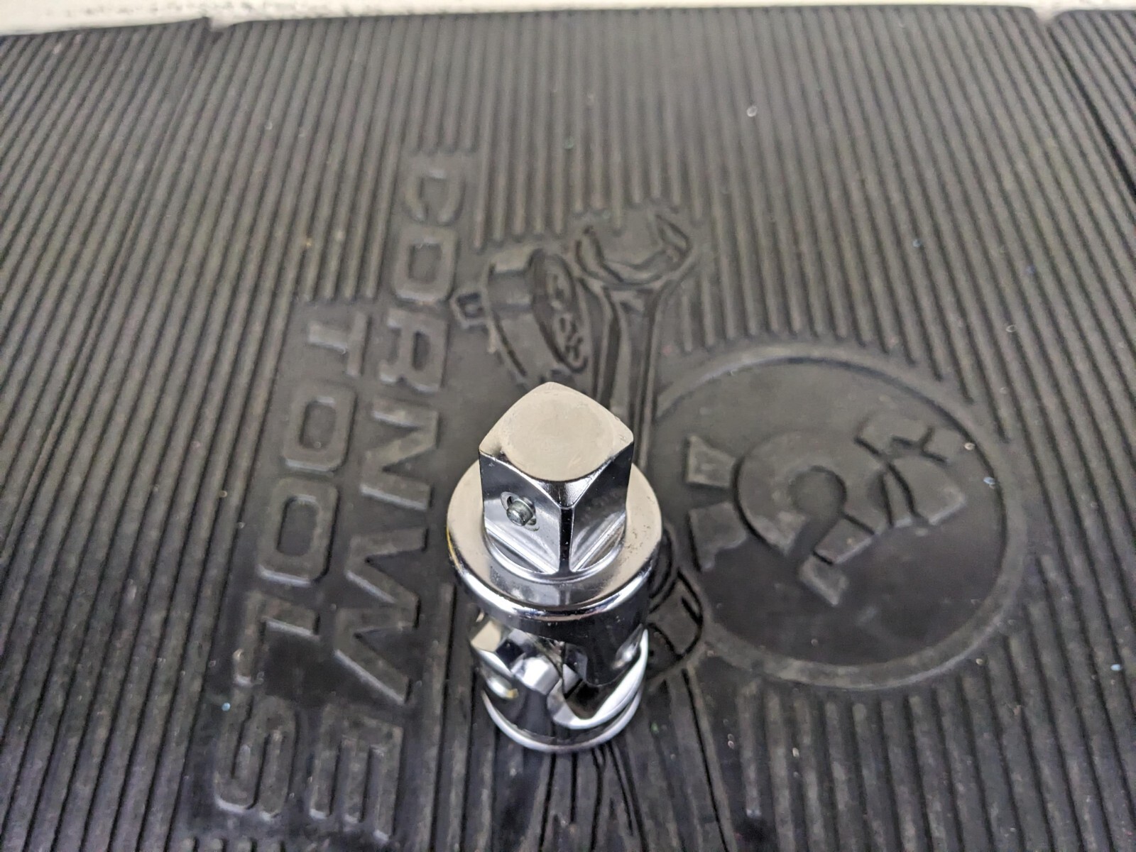 #bn451 Snap-On NEW L82A 3/4″ Drive Universal Swivel Socket Locking Button USA