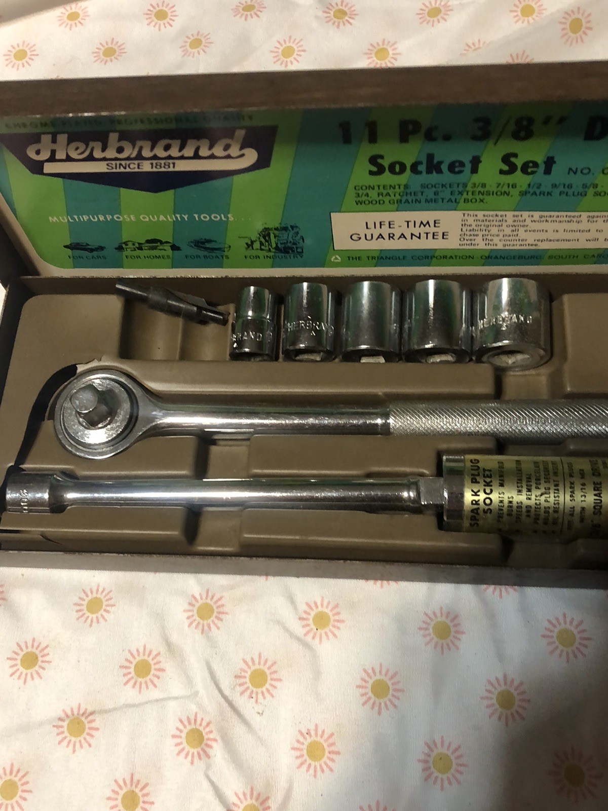 Herbrand 11-Pc 3/8″ Drive SAE Socket Set Ratchet Extension Spark Plug Metal Box