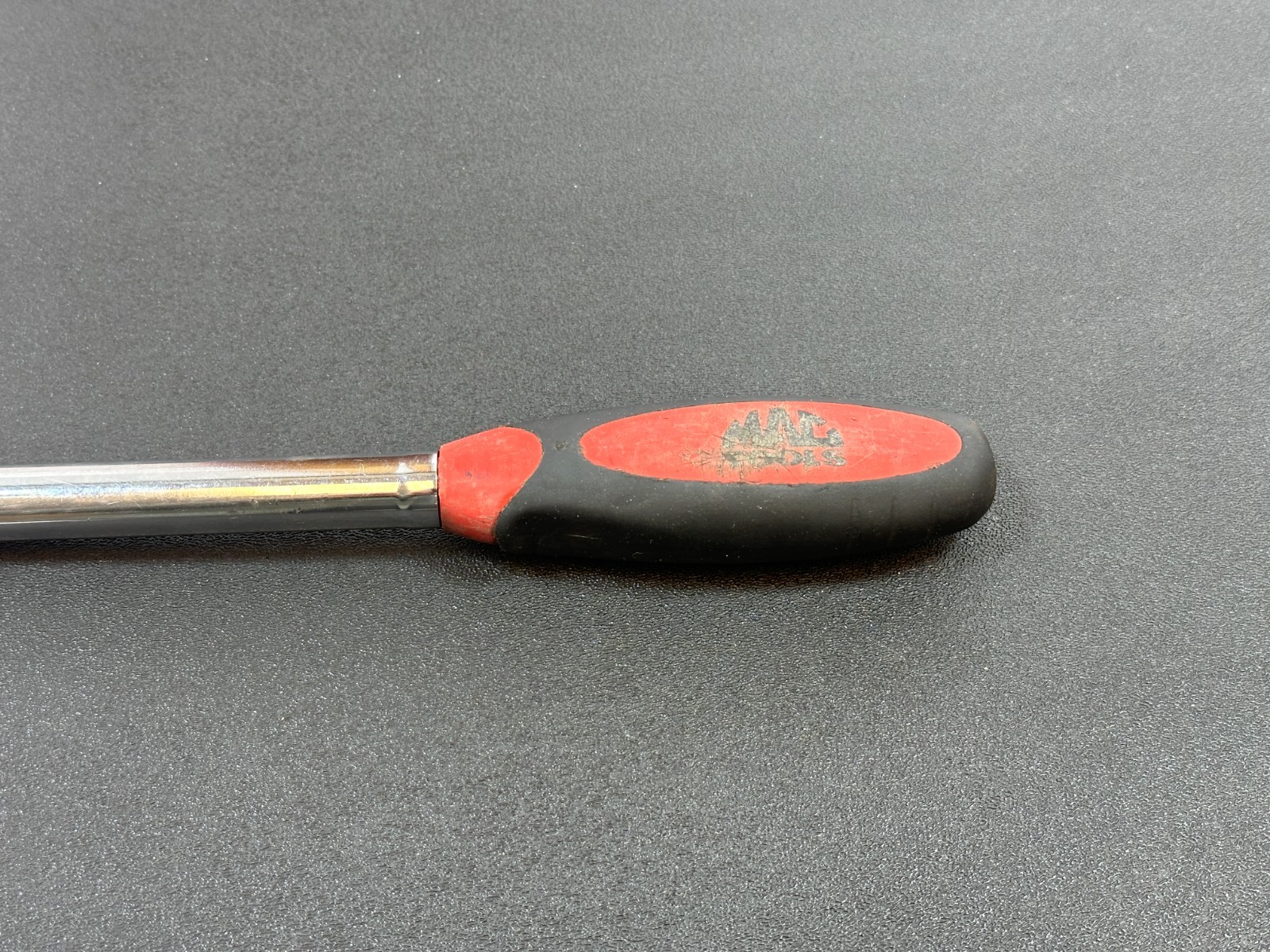 MAC Tools V18SFA Bi-Material 1/2″ Drive Breaker Bar w/ Comfort Triangular Grip