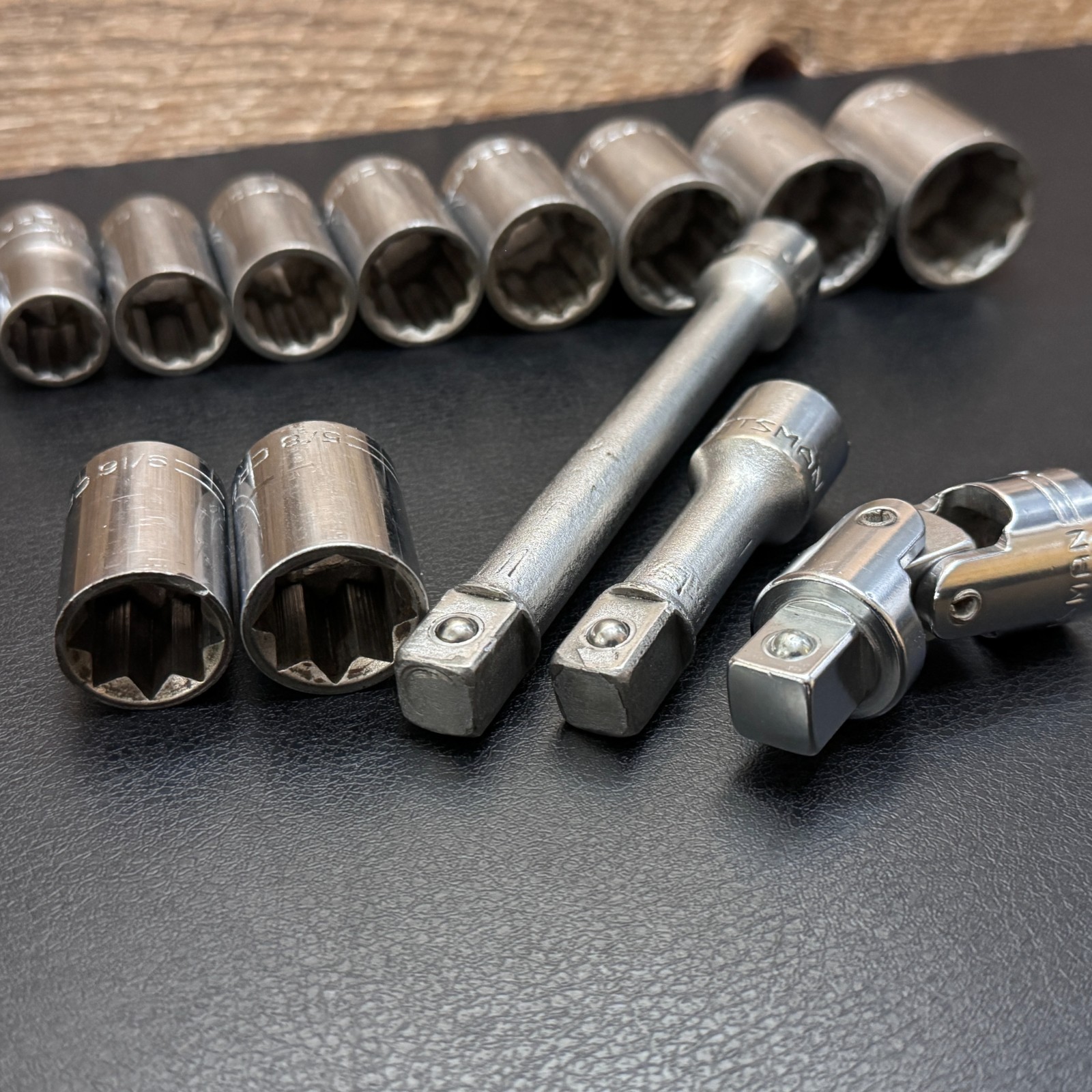 Craftsman Flying =V= 1/2 Drive SAE 12pt & 8pt Socket Set w/ Extensions & U-Joint