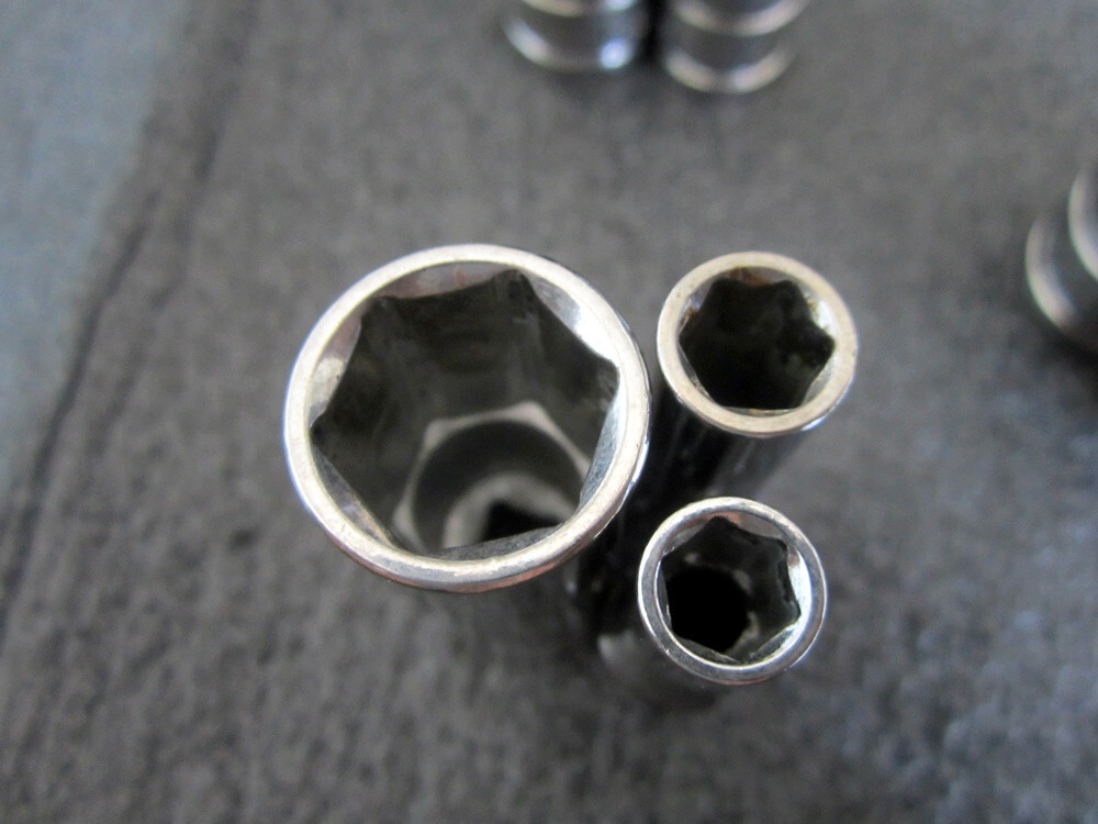 Mixed Lot of Blue-Point 1/4″ & 3/8″ Drive Metric Sockets 6pt 12pt Short Deep