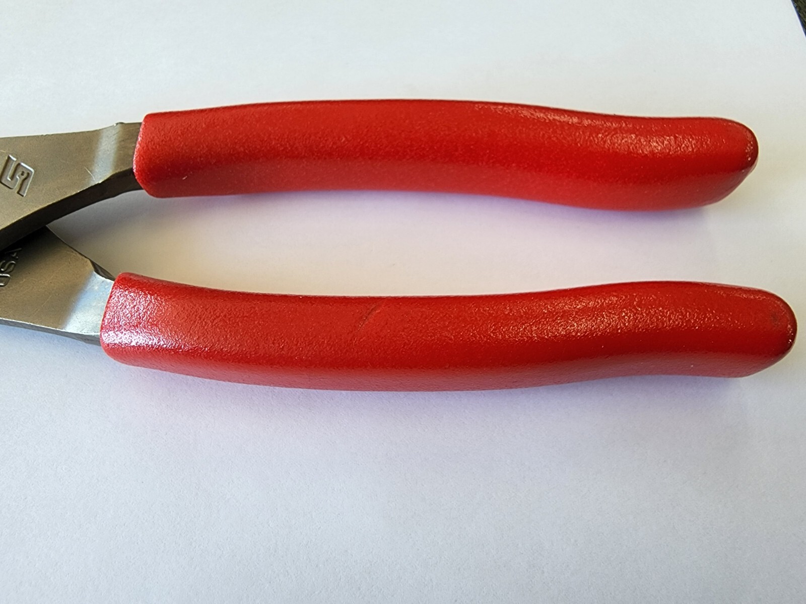 Snap-on Tools USA NEW RED 8″ Soft Grip Combo Slip-Joint Pliers w/ Cutter 137ACF