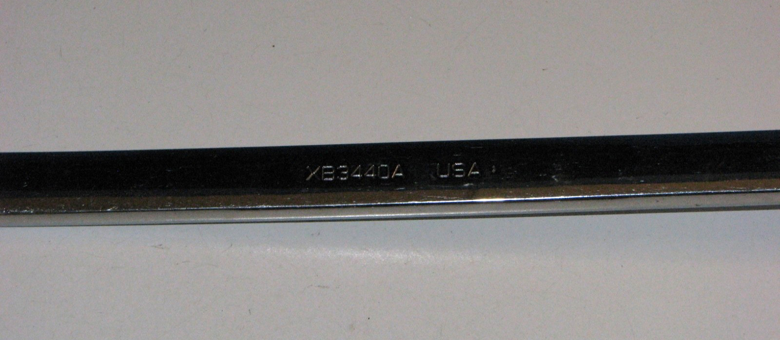 Snap-on 1-1/6″ x 1-1/4″ 12 pt Shallow Offset Box End Wrench, XB3440A USA