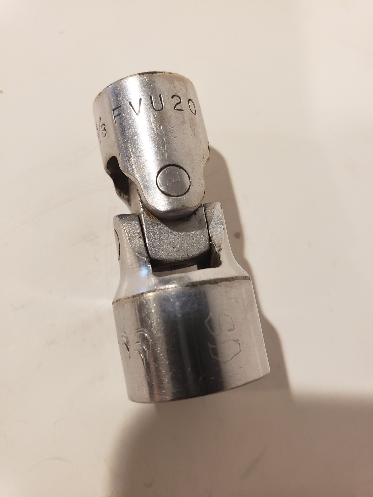 SNAP ON FVU20 3/8″ DRIVE 5/8 12 POINT SWIVEL SOCKET