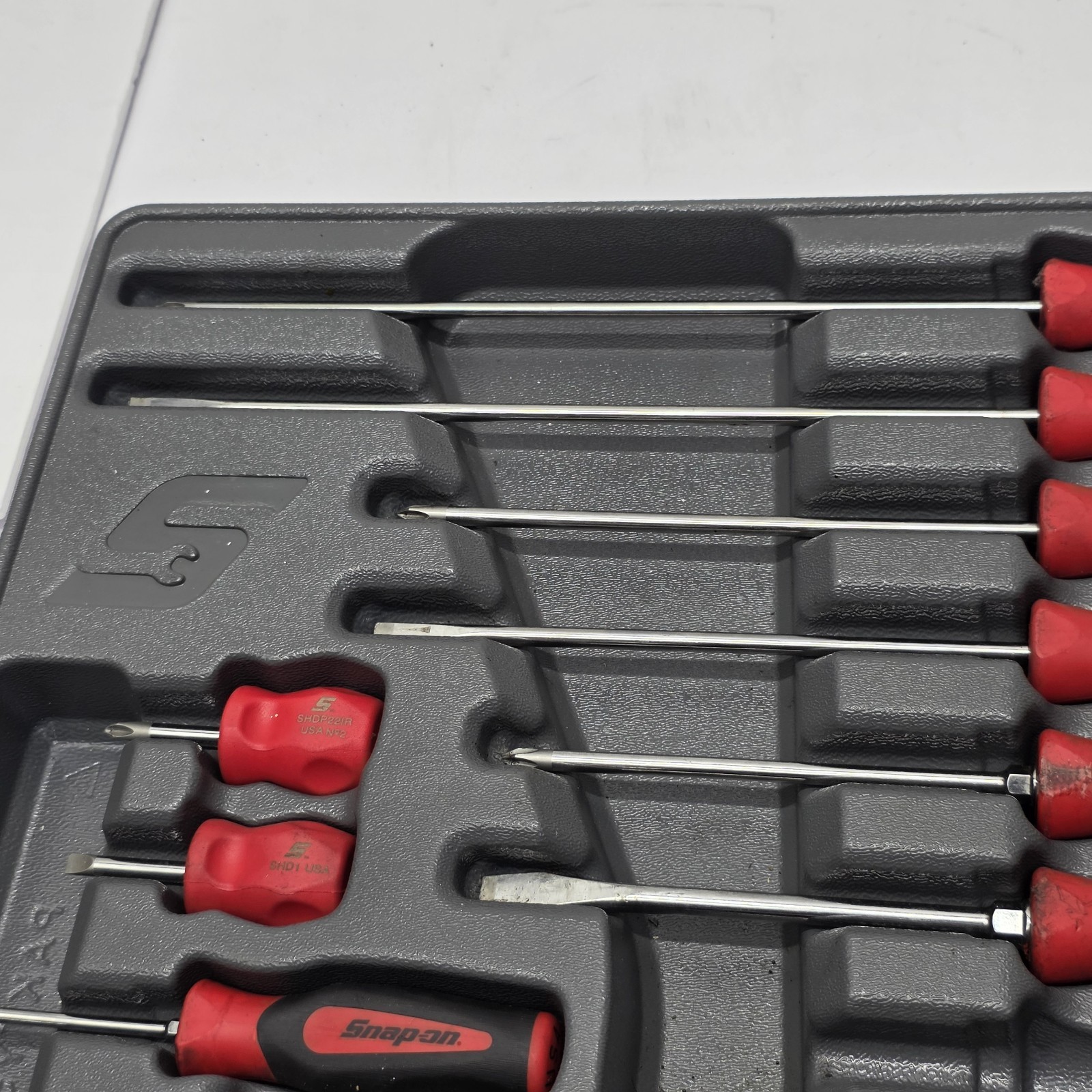 Snap On 11pc Soft Grip Combo Screwdriver Set (Missing 1 Screwdriver) (Red/Black)