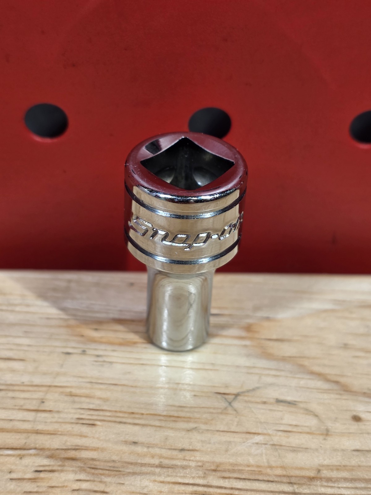 Snap-on Tools FDS081 1/4″ SAE 3/8″ Drive 12-Point Semi-Deep Chrome Socket NICE