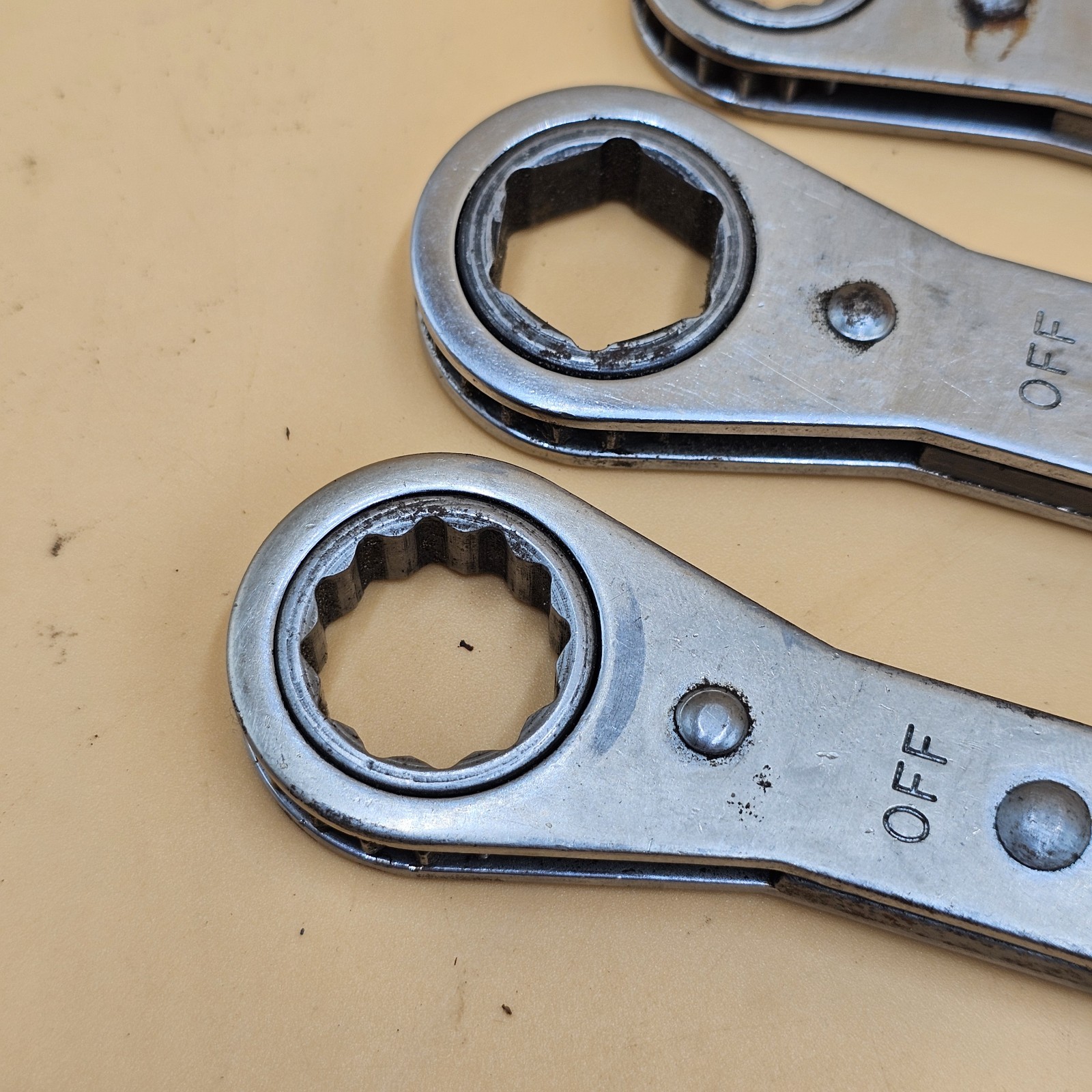 Vintage Snap On Ratcheting Wrench Set Of 3 R1820, R2426S, R-2428