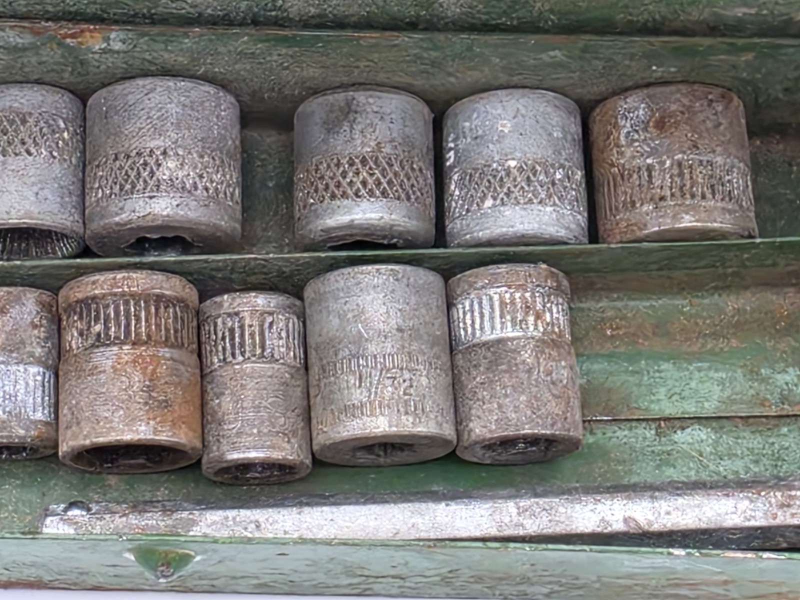 Vintage Mixed Socket Set 20 Pieces Metal Case – USA Made / Japan 40’s – 60’s