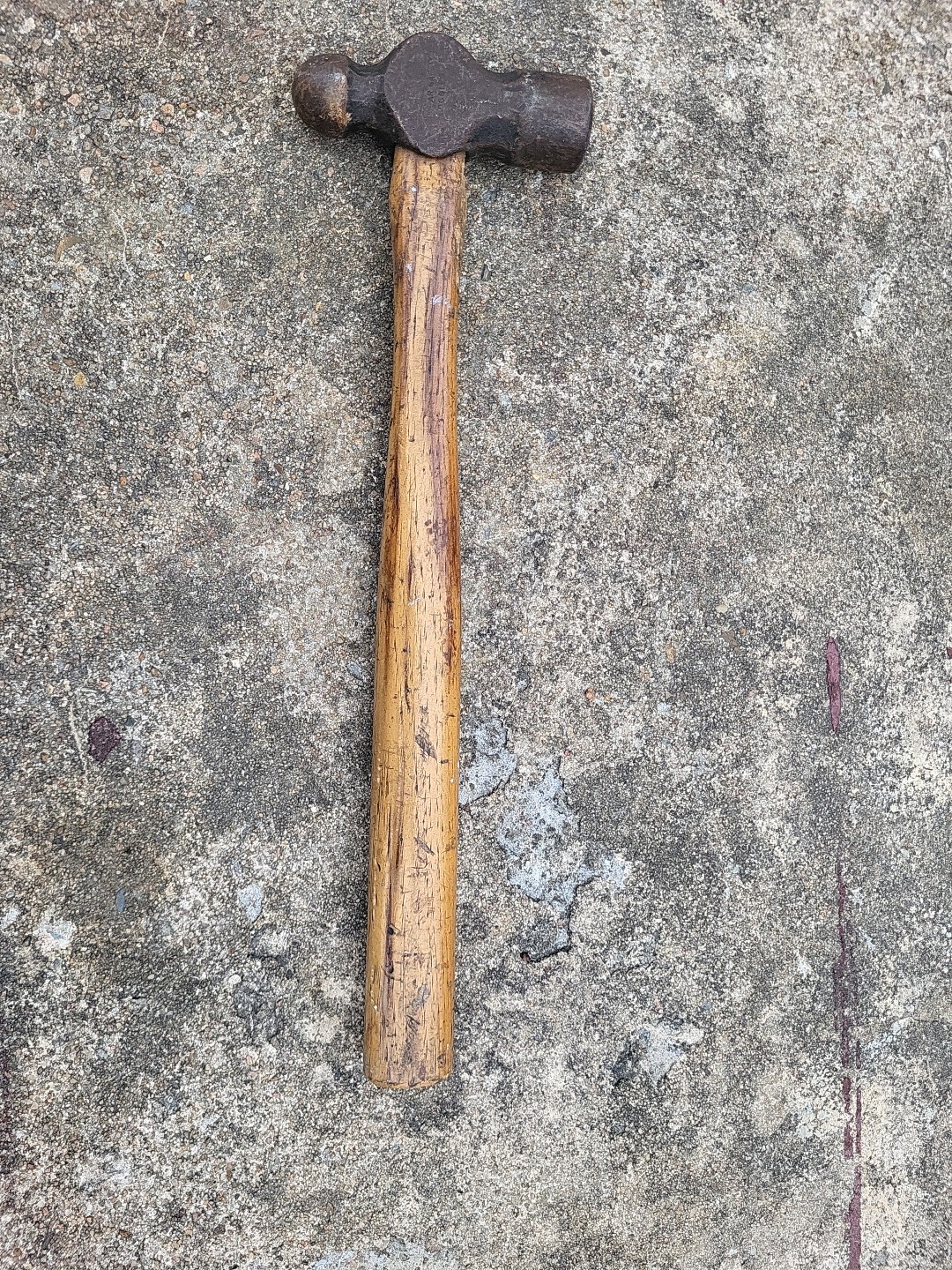 Used MATCO BH16 16oz Ball Peen Hammer Wood Handle USA
