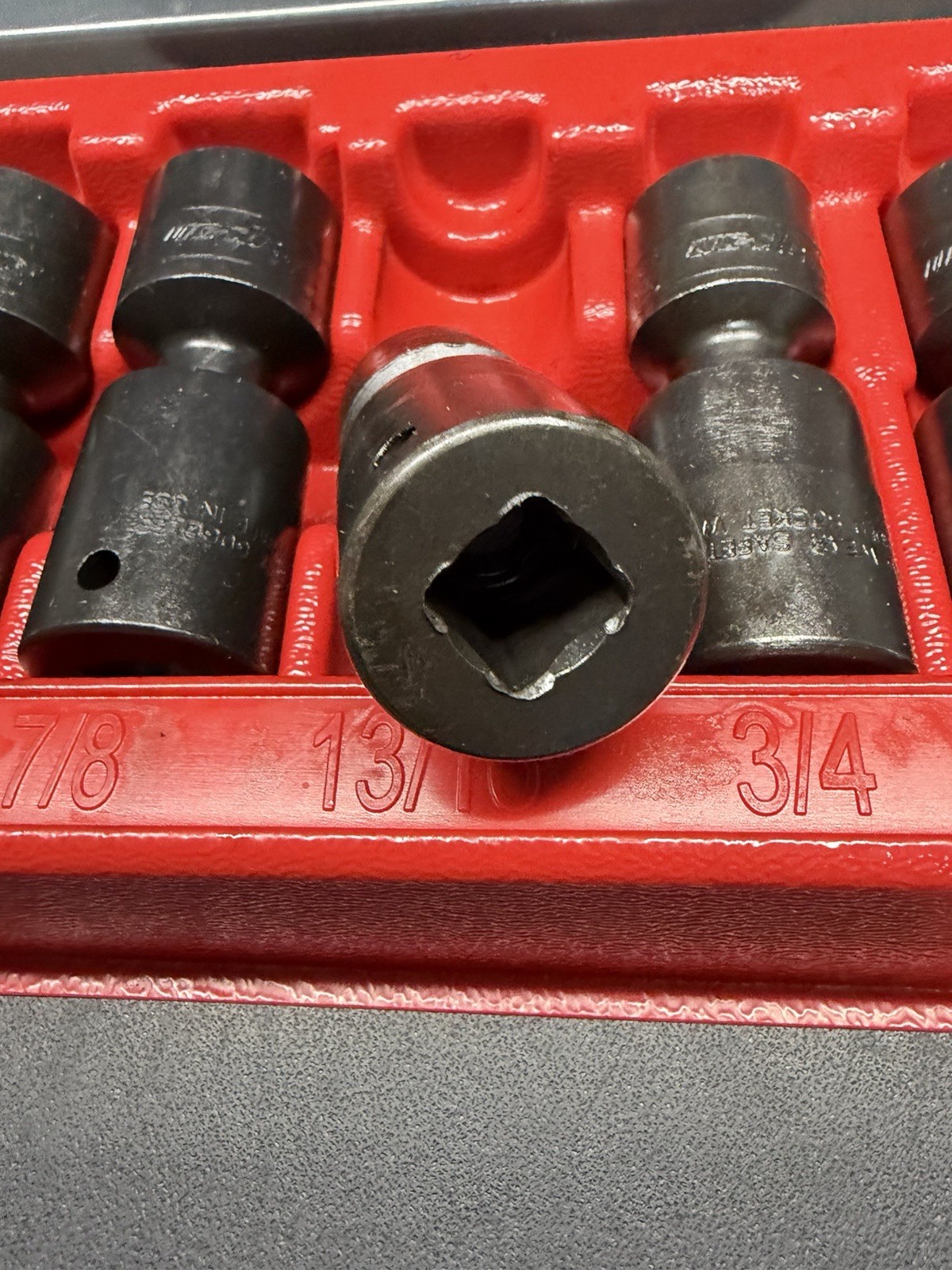 Snap On 12 pc 1/2″ SAE Shallow Swivel Impact Socket Set (1/2–1-3/16″) 312IPL