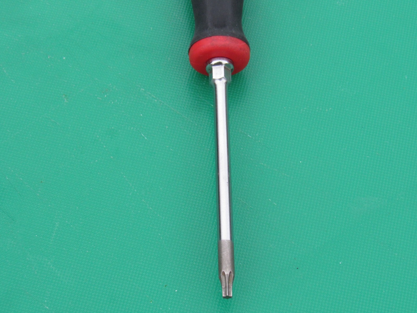 SNAP ON SGDT315A T15 BLACK RED MINI SOFT GRIP HANDLE TORX SCREWDRIVER SGDT315 15