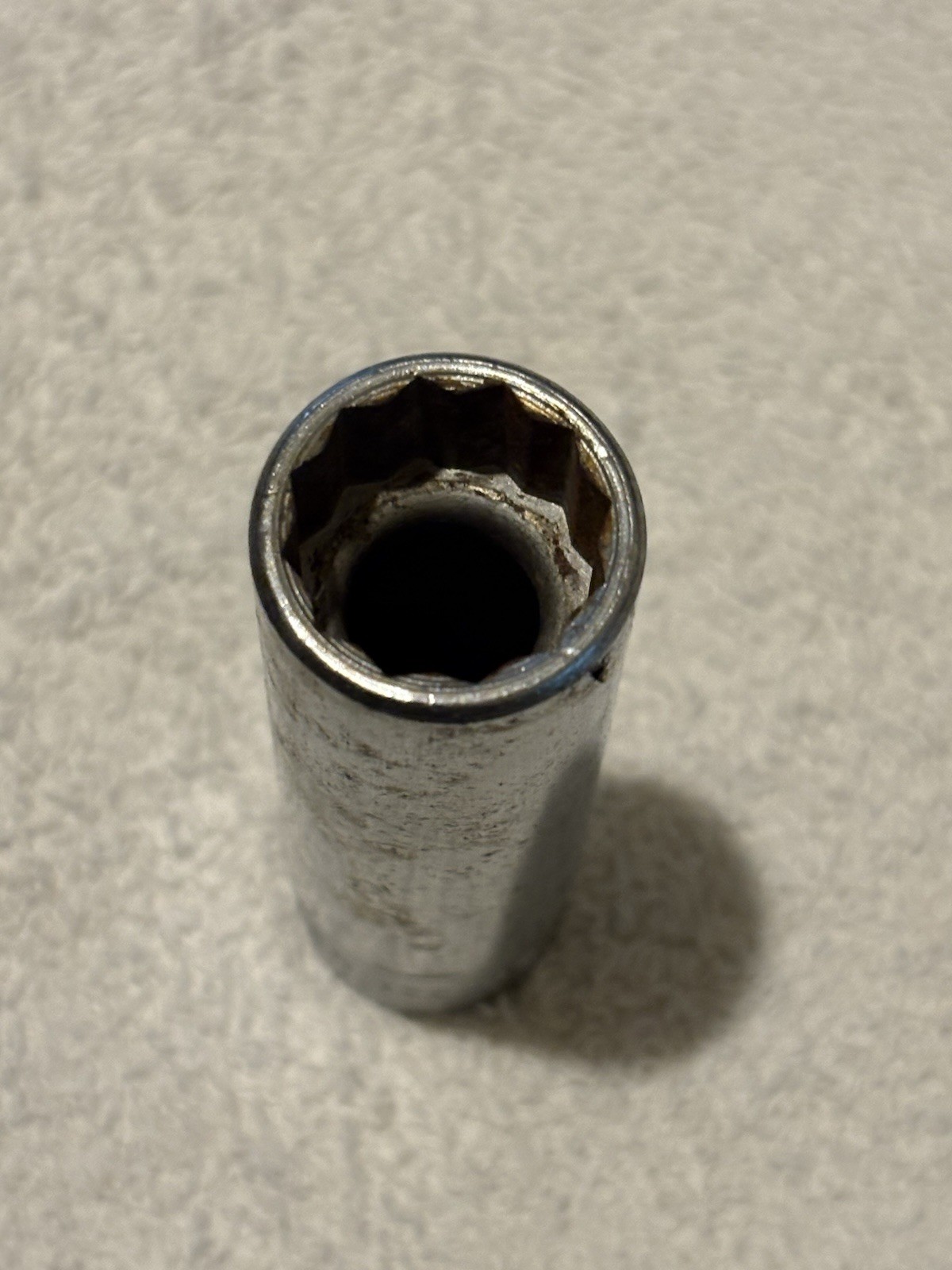 Snap On SVS221, 11/16″, 1/2″ Drive, 12 Point, Chrome Deep Socket