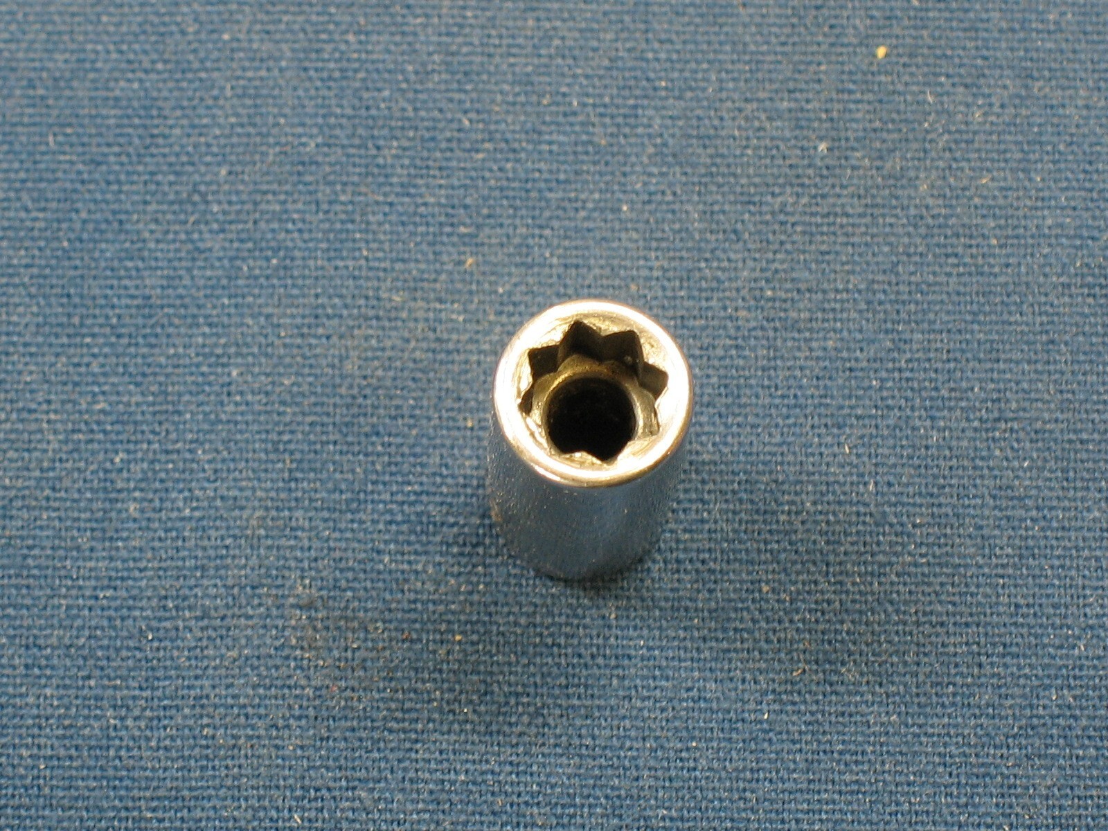 Snap On 1/4″ 8 Point / Double Square 1/4″ Drive Socket TM408