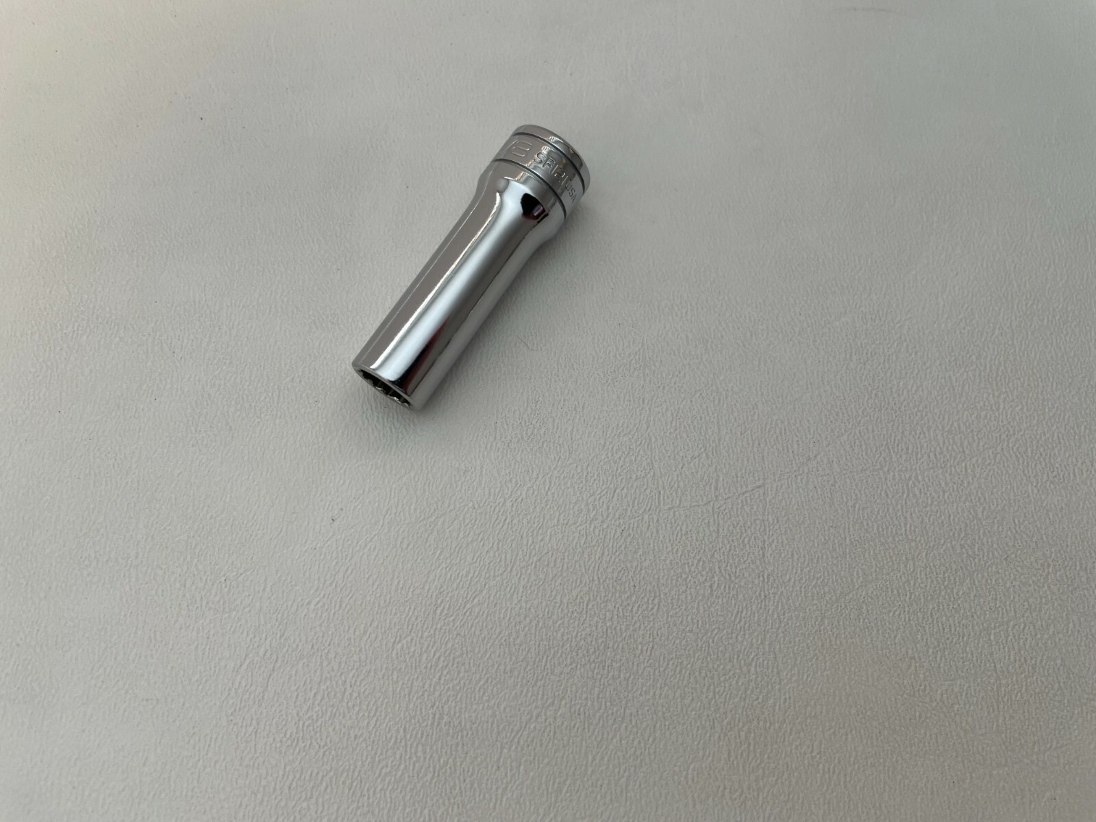 Snap-On Tools USA *MINT* 3/8″ Drive 12pt 3/8″ SAE Deep Chrome Socket SF121