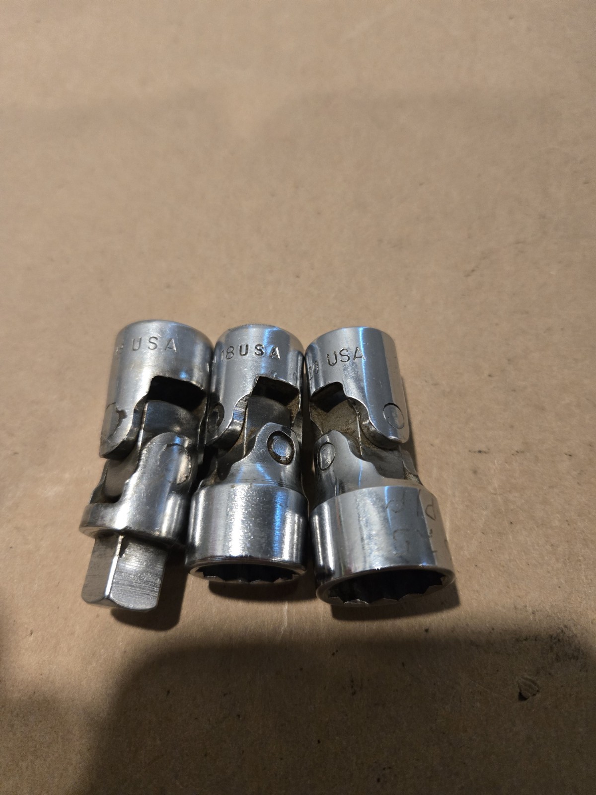 Snap On 3/8″ Drive 9/16″ 5/8″ Universal Swivel Sockets V Series Read Ad Lot Of 3