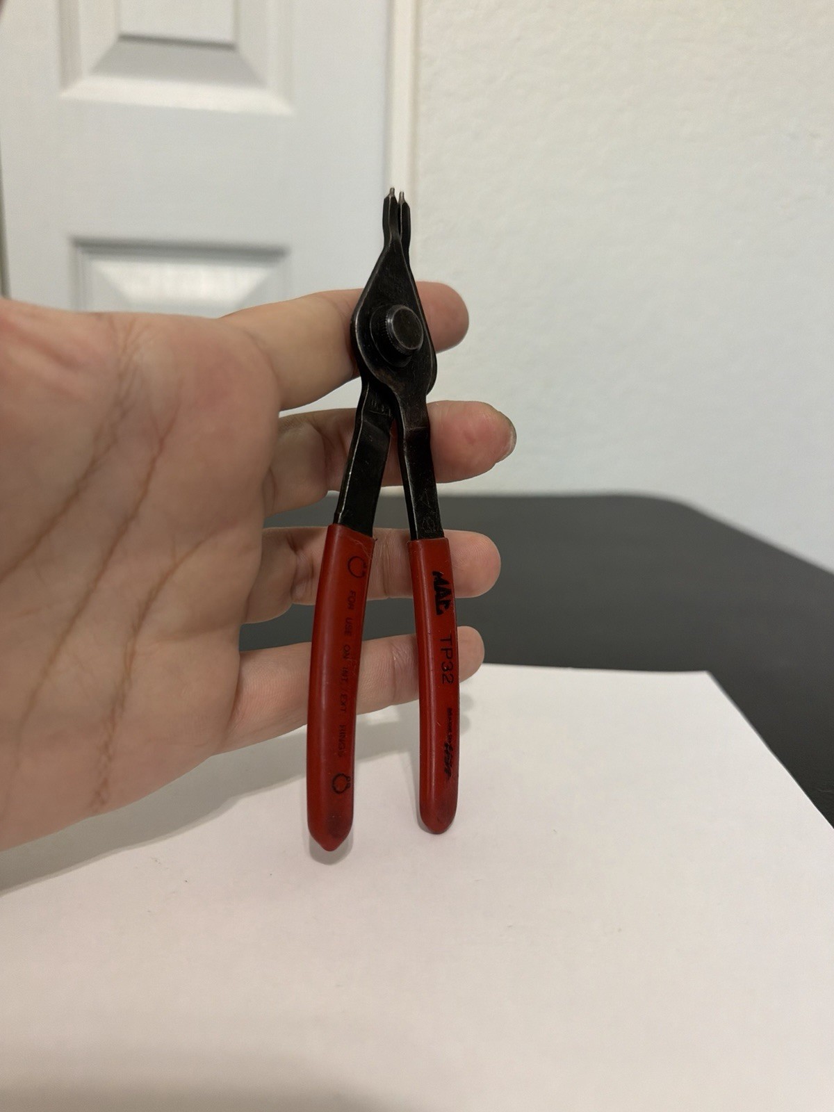 MAC TOOLS TP32, SNAP – RING PLIERS, 6″ LONG *REVERSIBLE*