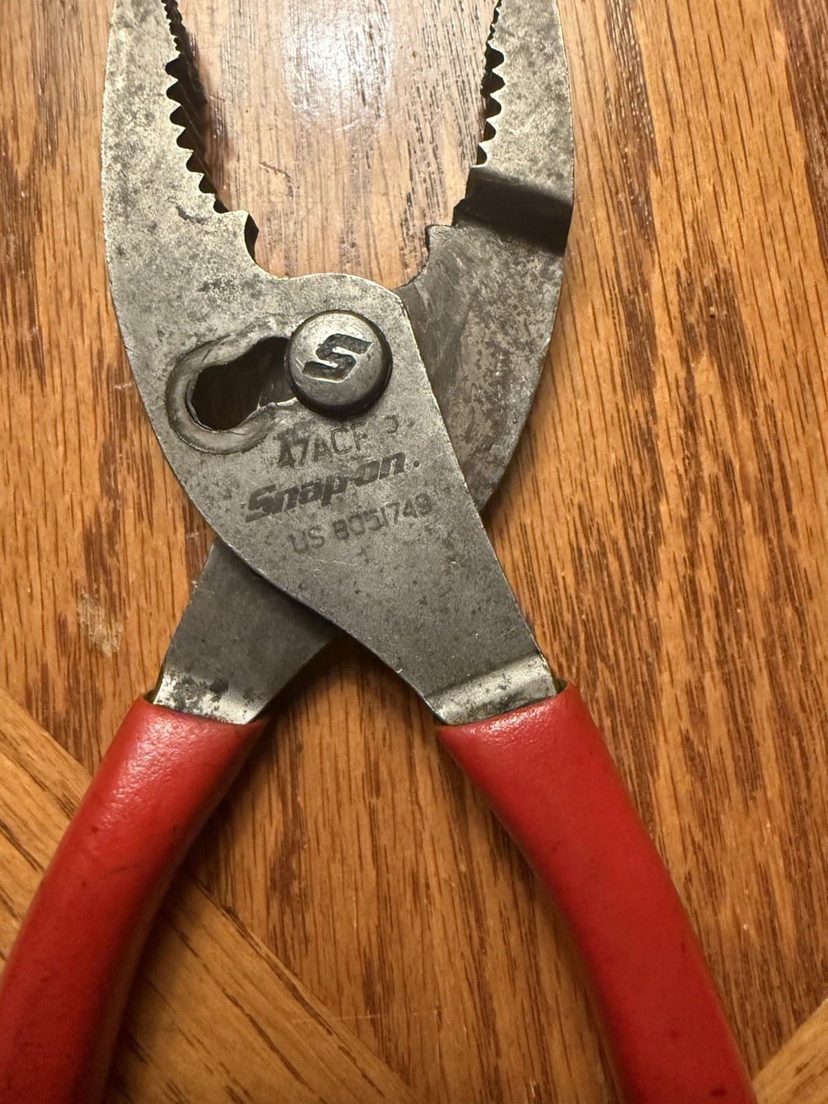 Snap-On Pliers RED 47CF Talon Grip Pliers