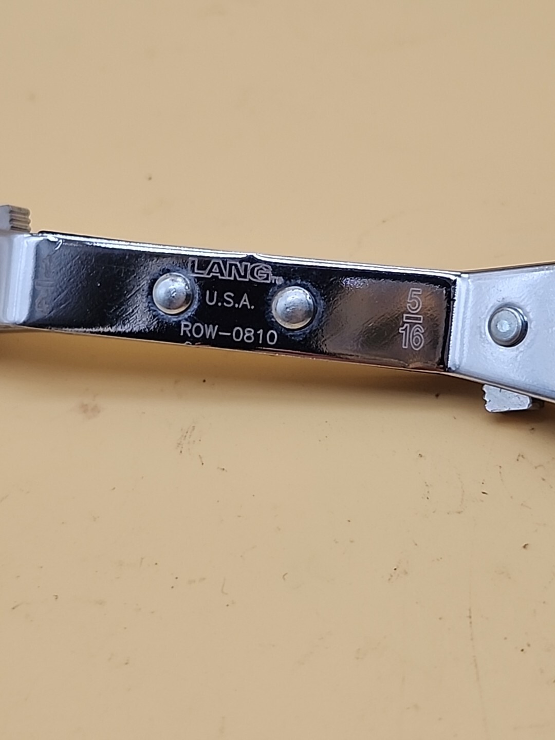 Lang Tools ROW-0810 1/4″ x 5/16″ .6Point Angled Reversible Ratcheting Wrench