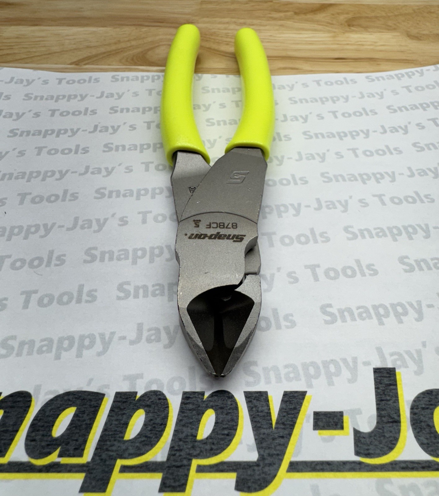 Snap-on Tools USA NEW HI VIS Soft Grip 7″ Diagonal Cutter Pliers 87BCFHV