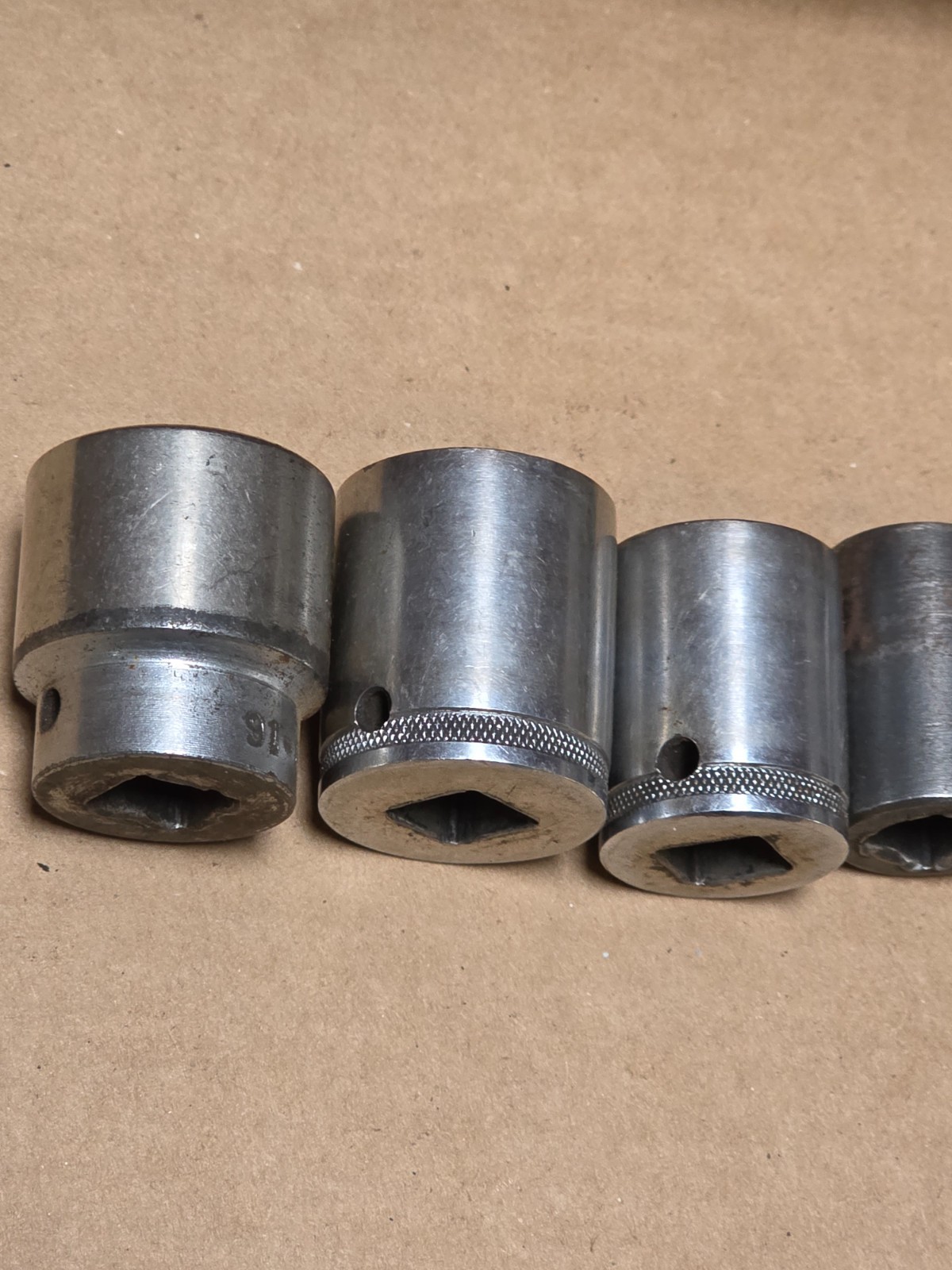GRAY 10 Piece 1/2″ Drive Socket Set SAE Canada