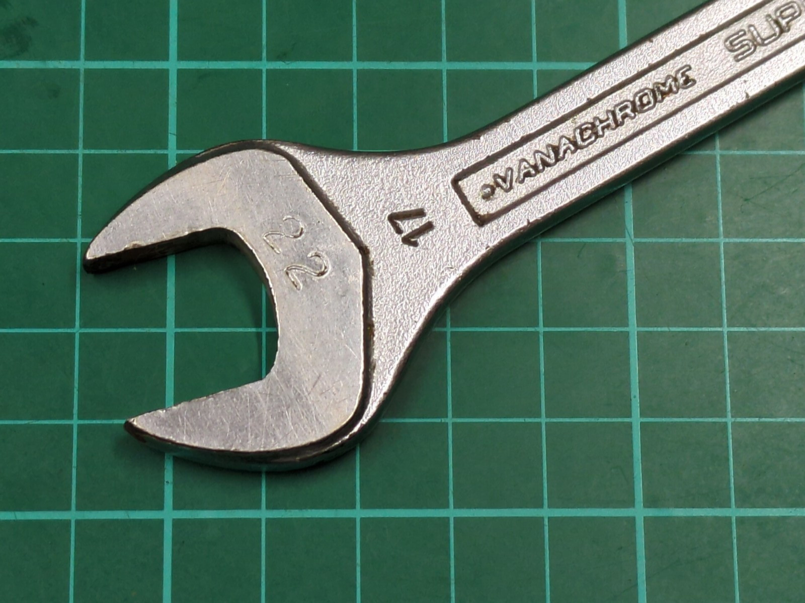Vintage Facom No44, 14mm x 17mm Vanachrome Open Ended Spanner, Made In France
