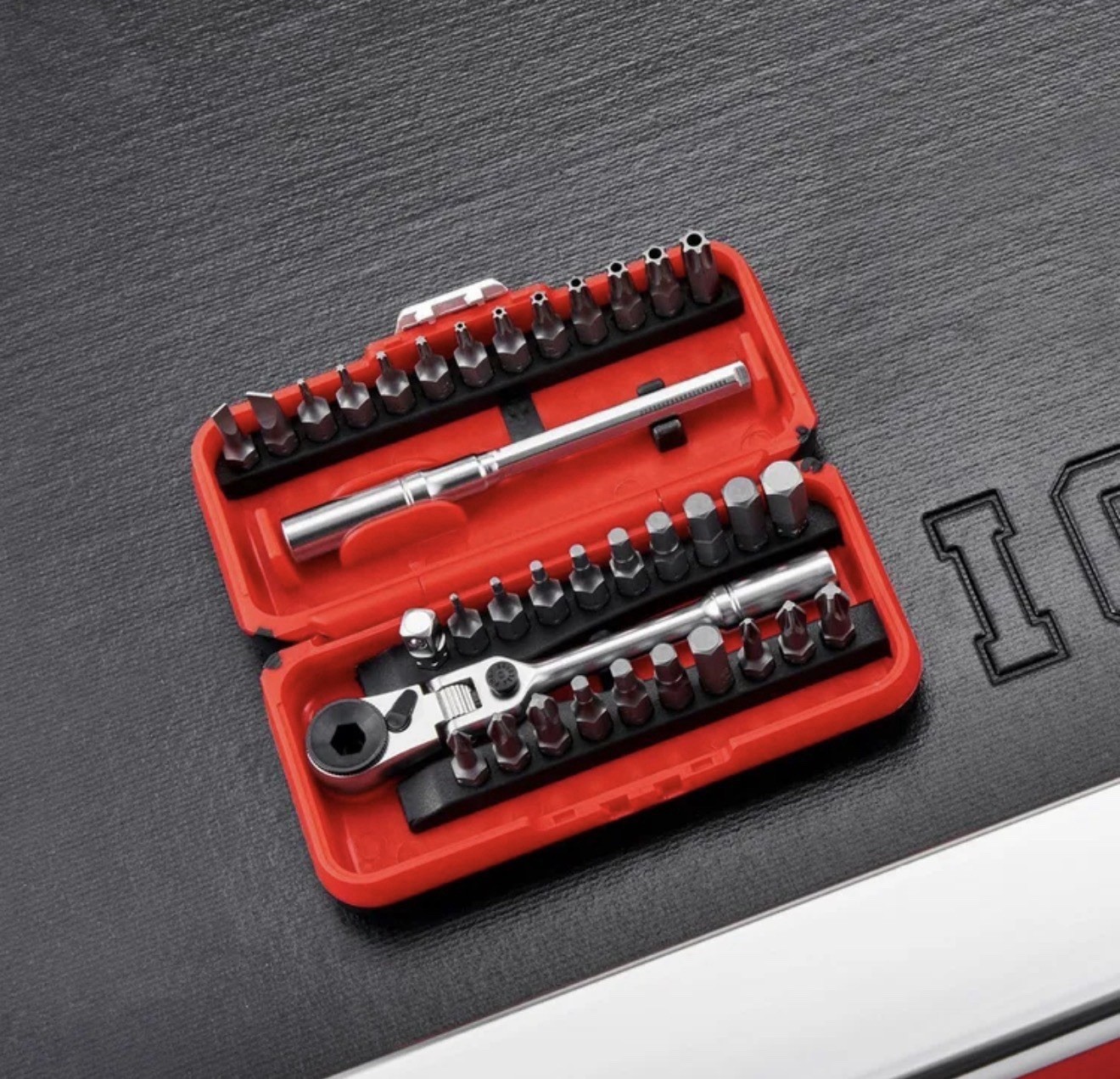 ICON Locking Flex Head Ratchet and Bit Set 35 Pc Mini Meme Tool 1/4 Drive 58074