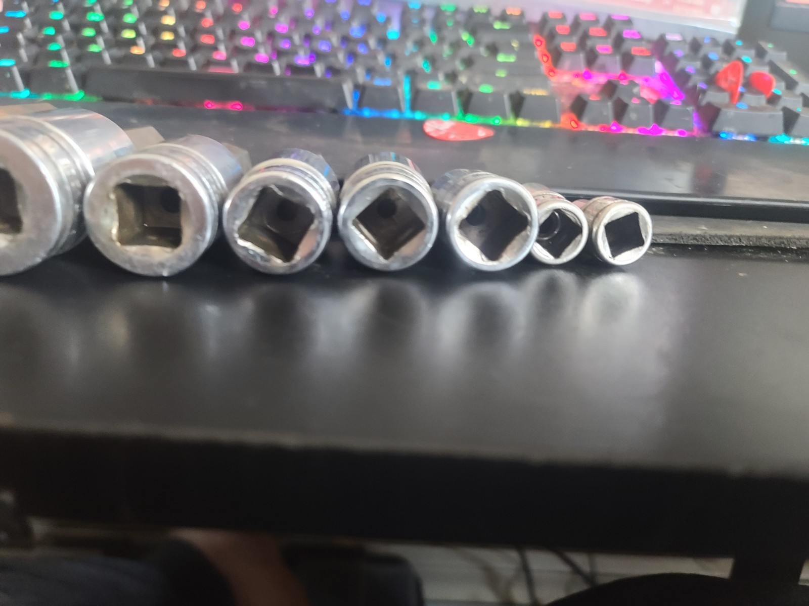 Snap On 8pc SAE HEX HEAD SET 1/2 DR AND 3/8 DR 1 FALLS OUT