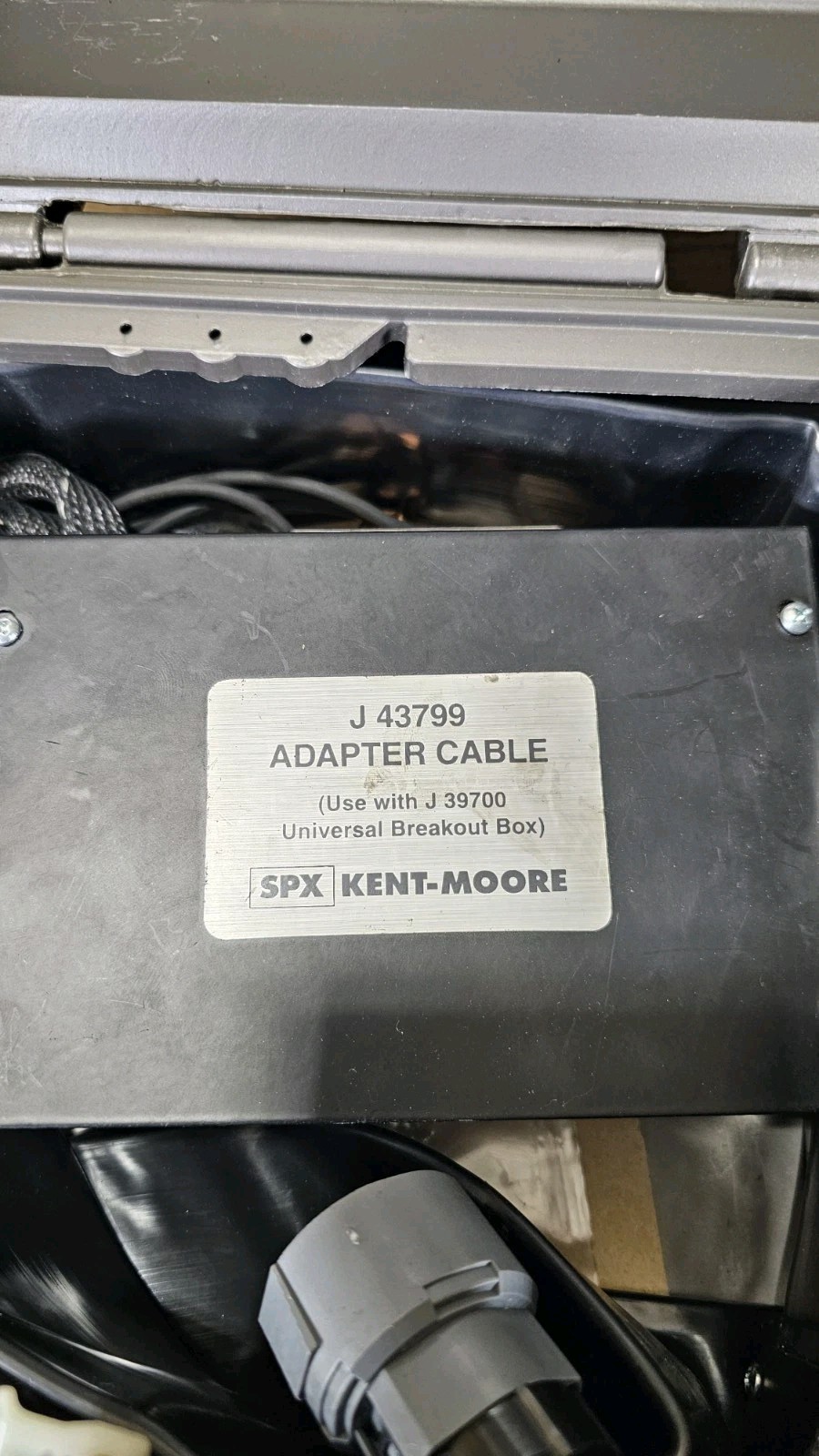 SPX Kent-Moore J39700 Universal Breakout Box Kit