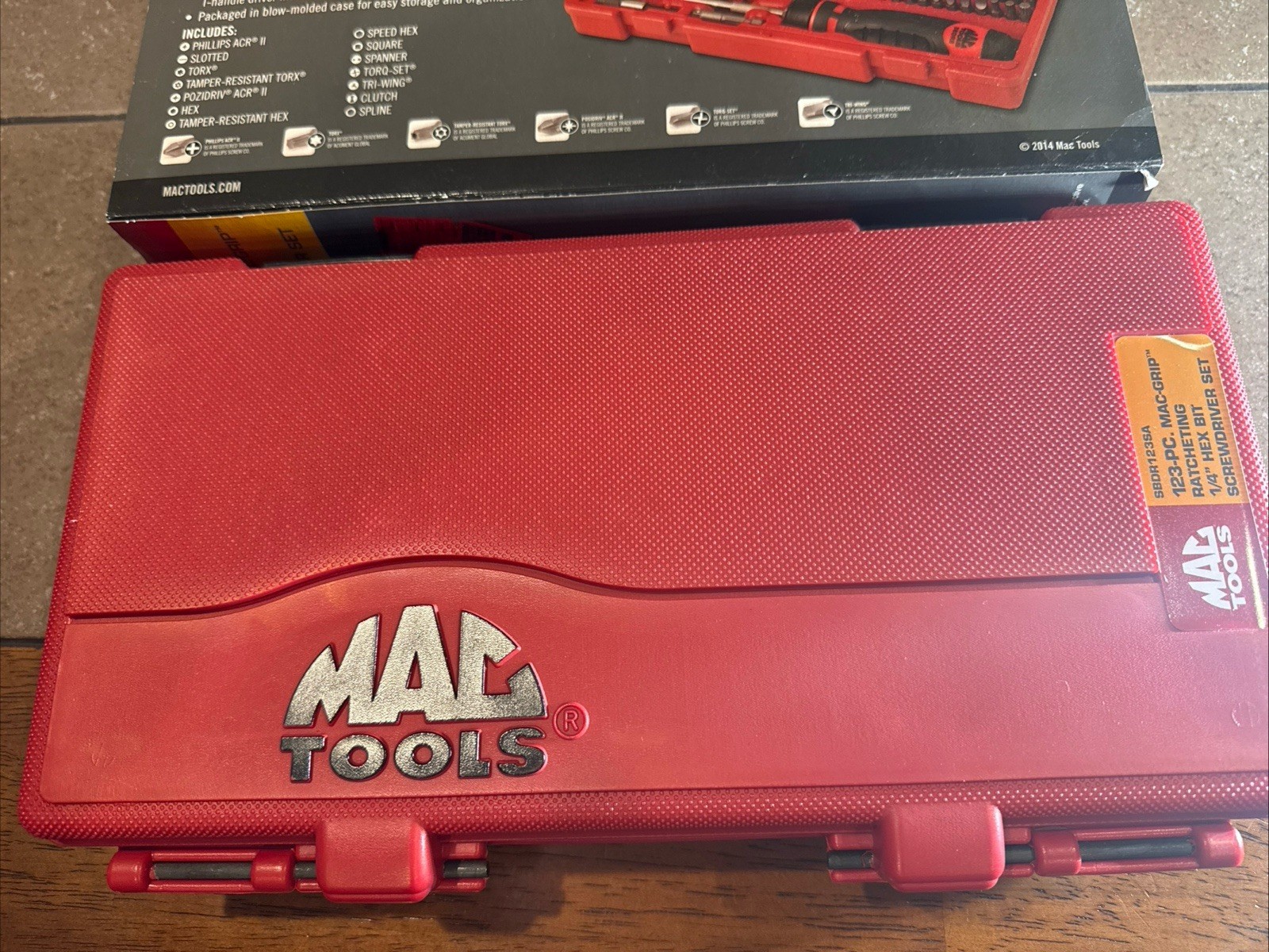 Mac Tools 123 Pc. 1/4” Mac Grip Ratcheting Hex Bit Screwdriver Set w/Case